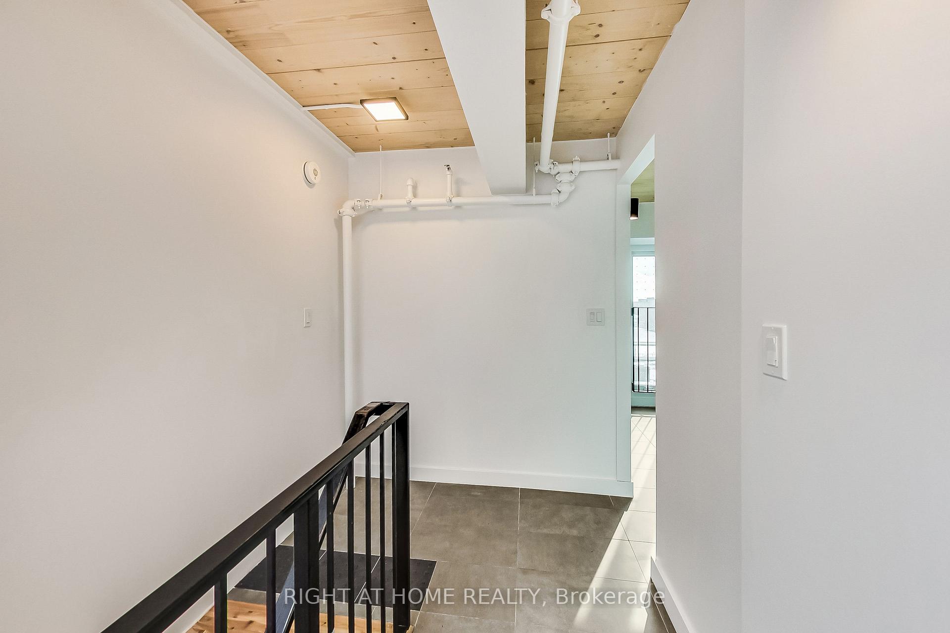 Photo 14 of Unit PH, 1602 Queen Street E, Toronto, Greenwood-Coxwell — HOMEH