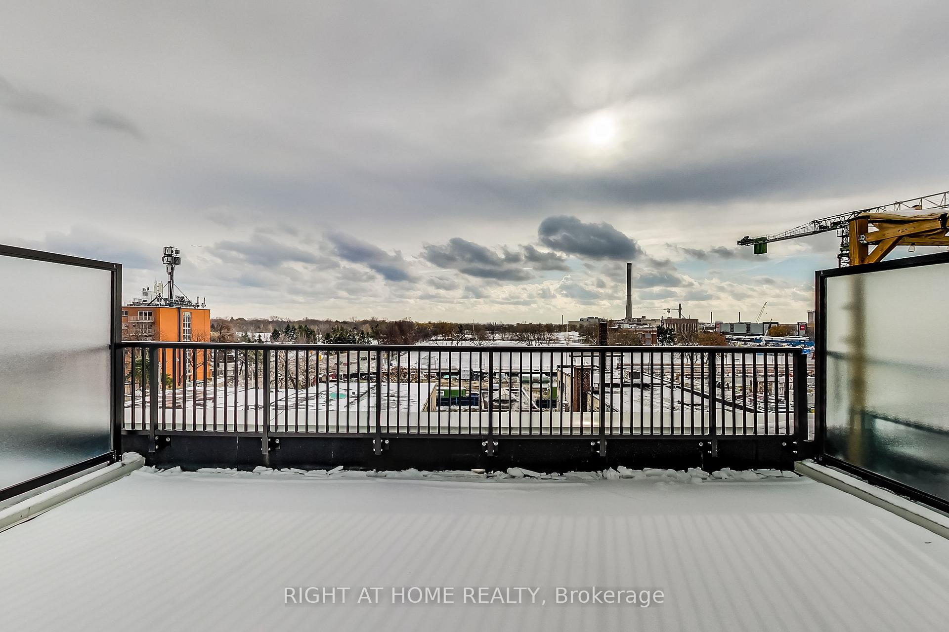 Photo 23 of Unit PH, 1602 Queen Street E, Toronto, Greenwood-Coxwell — HOMEH