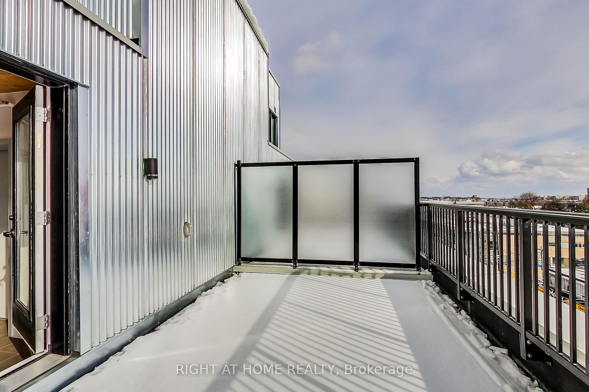 Photo 24 of Unit PH, 1602 Queen Street E, Toronto, Greenwood-Coxwell — HOMEH