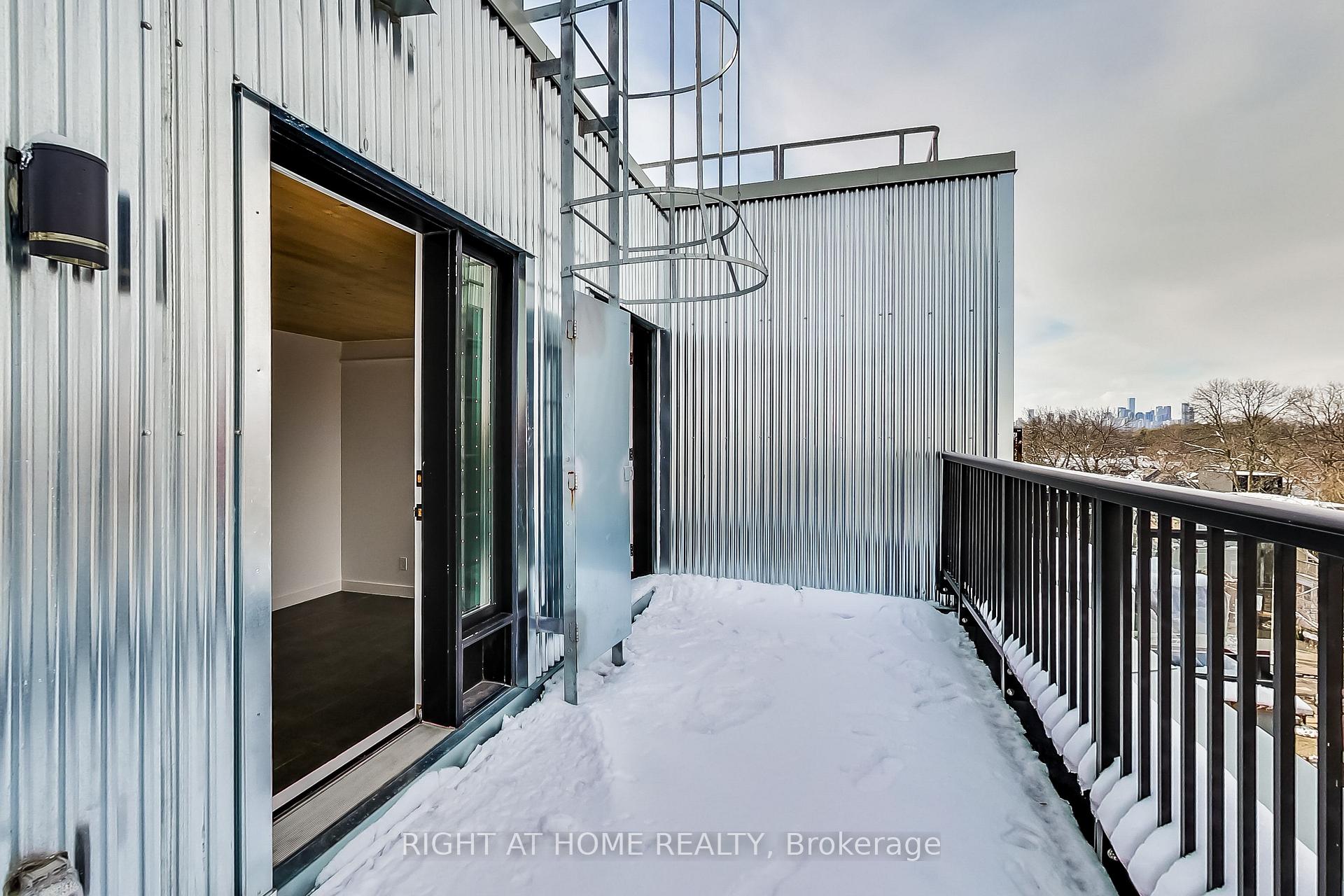 Photo 26 of Unit PH, 1602 Queen Street E, Toronto, Greenwood-Coxwell — HOMEH