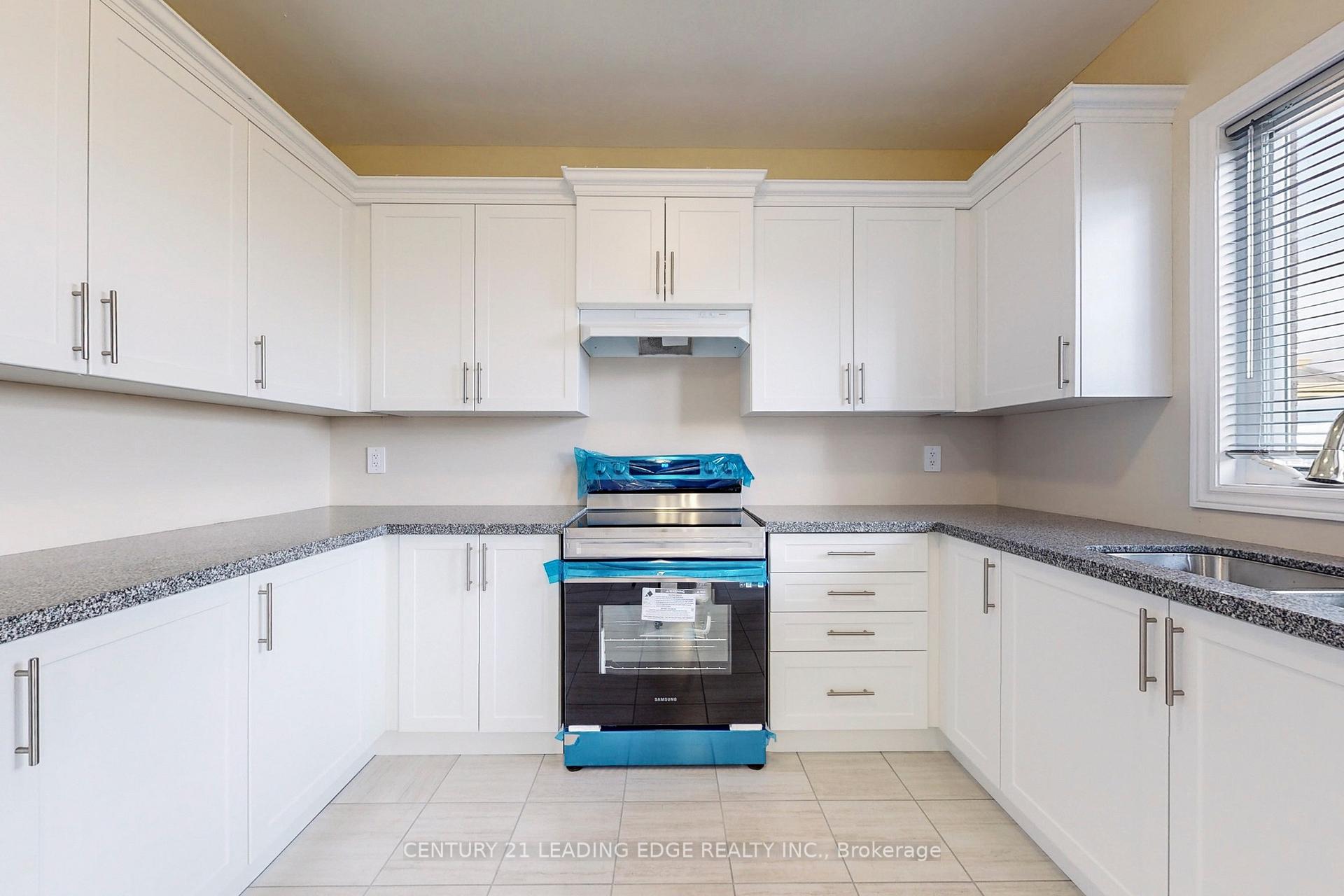 Photo 18 of 3151 Monarch Drive, Orillia — HOMEH