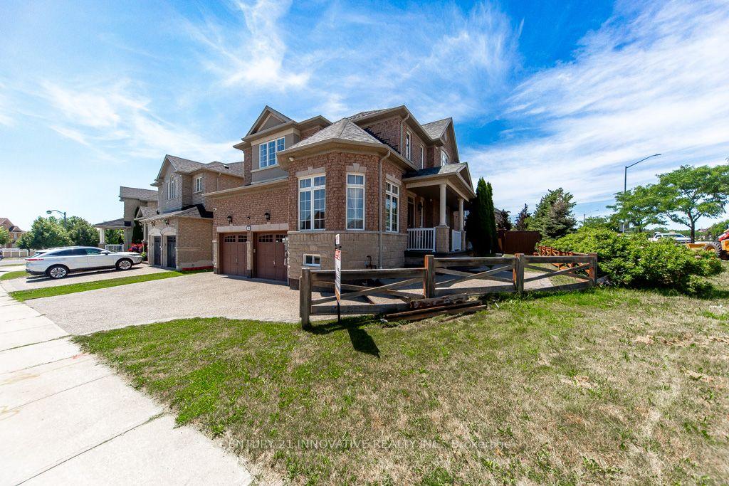 Photo 3 of 116 Riverwalk Drive, Markham, Box Grove — HOMEH