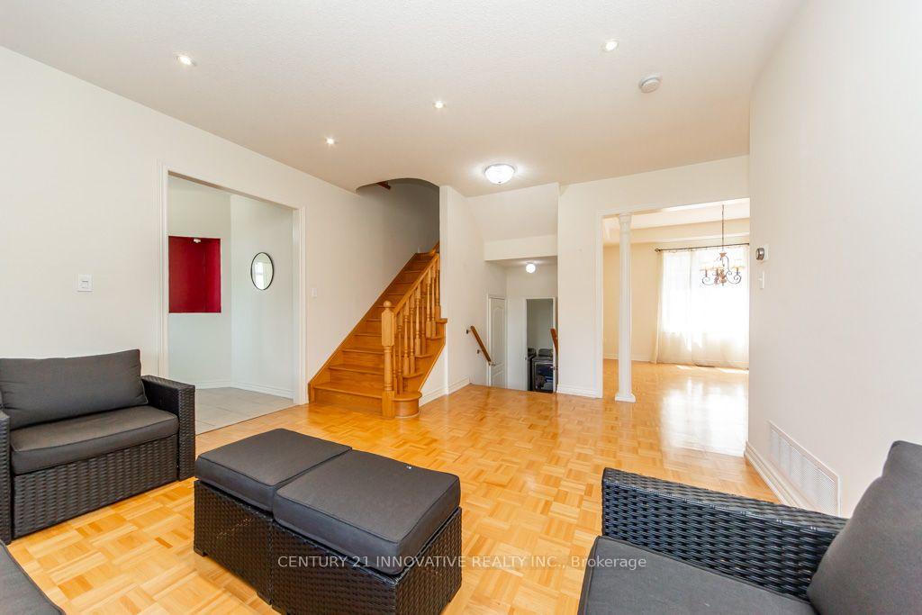 Photo 10 of 116 Riverwalk Drive, Markham, Box Grove — HOMEH