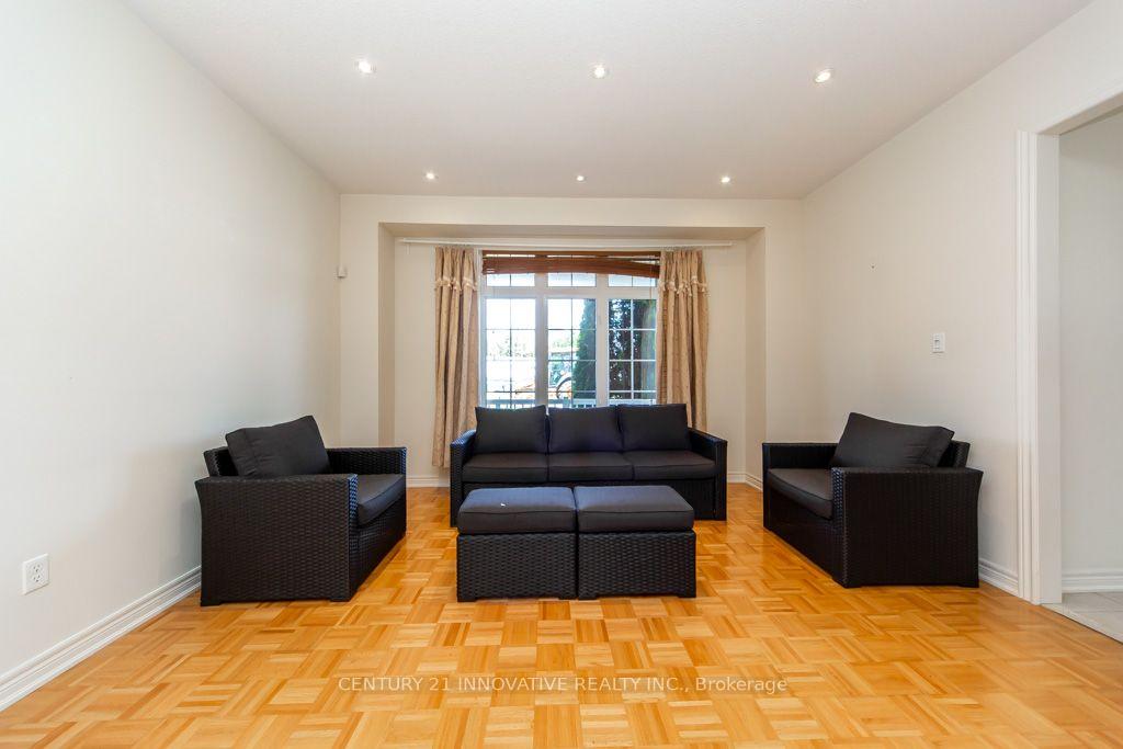 Photo 11 of 116 Riverwalk Drive, Markham, Box Grove — HOMEH