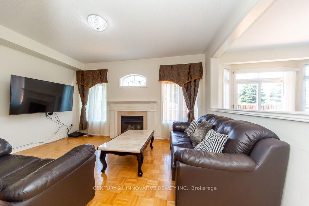 Photo 14 of 116 Riverwalk Drive, Markham, Box Grove — HOMEH