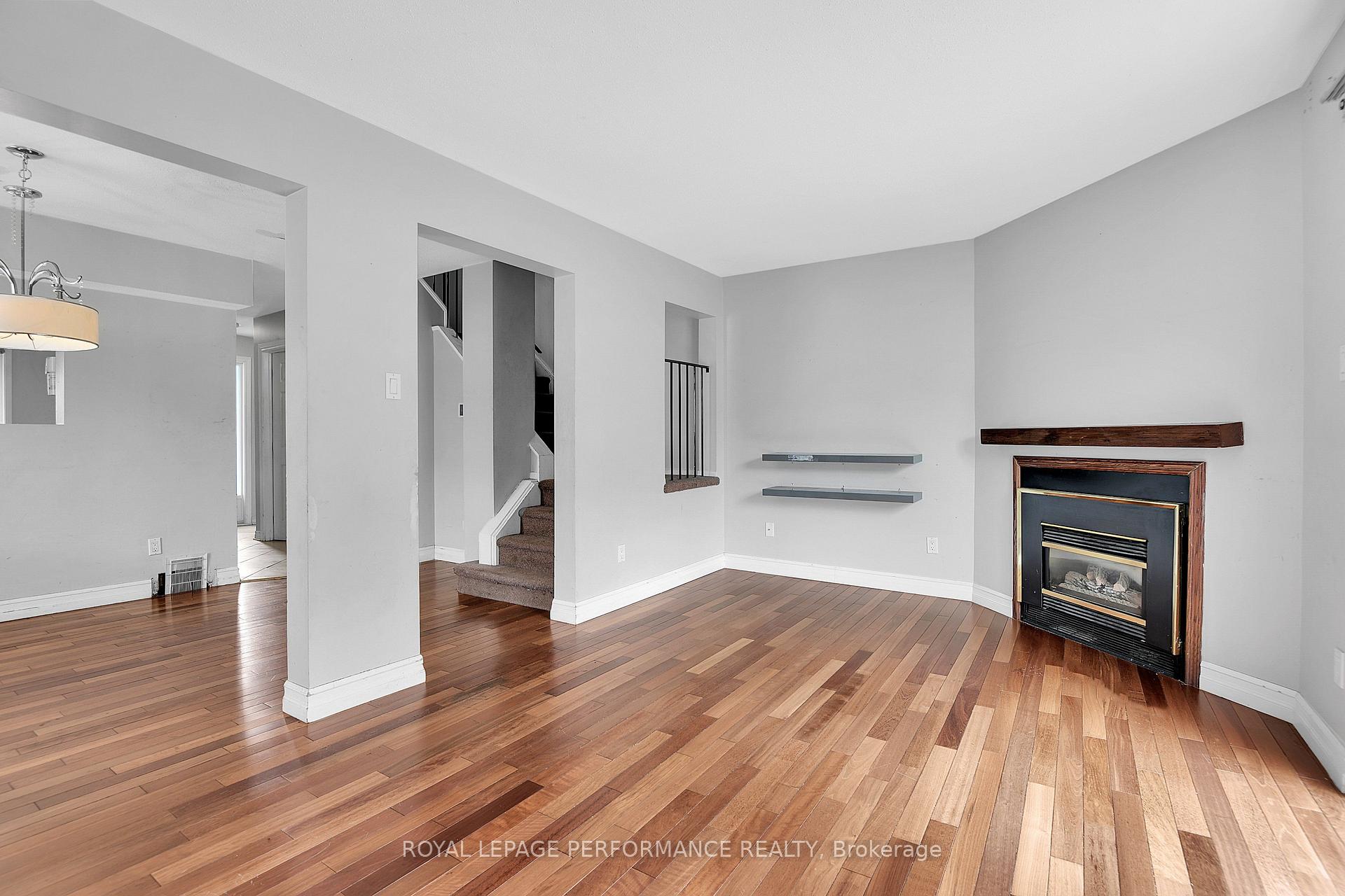 Photo 7 of Unit 33, 1907 Colorado Lane, Ottawa, Orleans/Sunridge — HOMEH