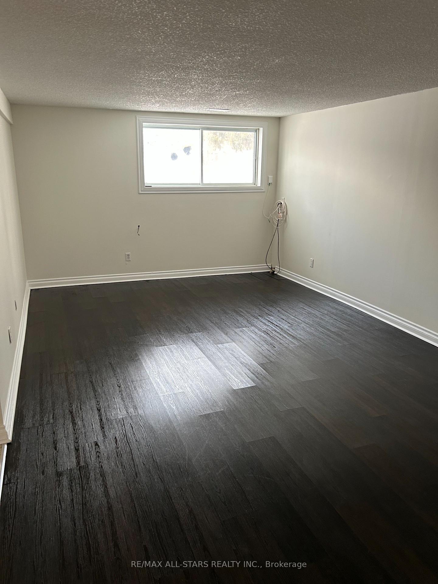 Photo 3 of 197 Pleasant Boulevard, Georgina, Keswick South — HOMEH