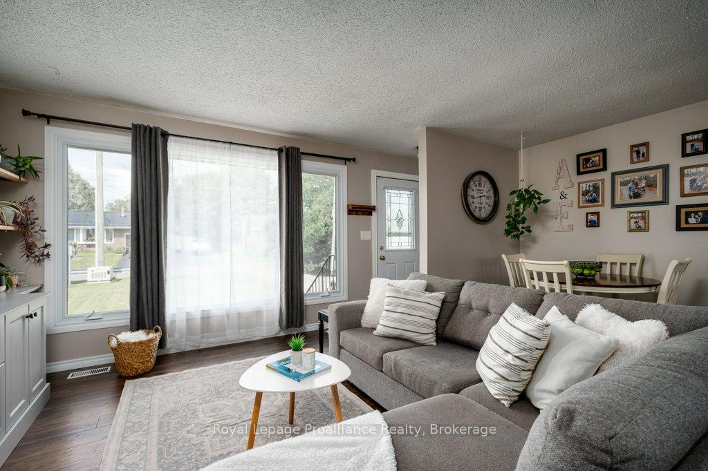 Photo 8 of 193 Henry Street, Stirling-Rawdon, Stirling Ward — HOMEH