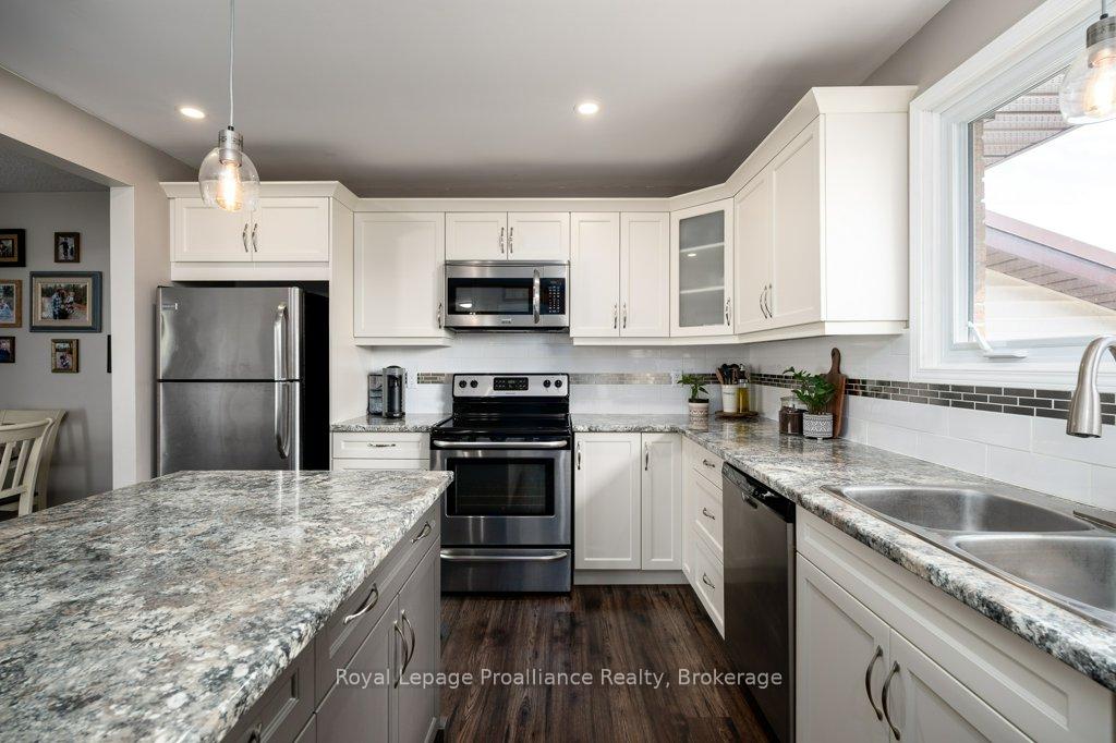 Photo 12 of 193 Henry Street, Stirling-Rawdon, Stirling Ward — HOMEH
