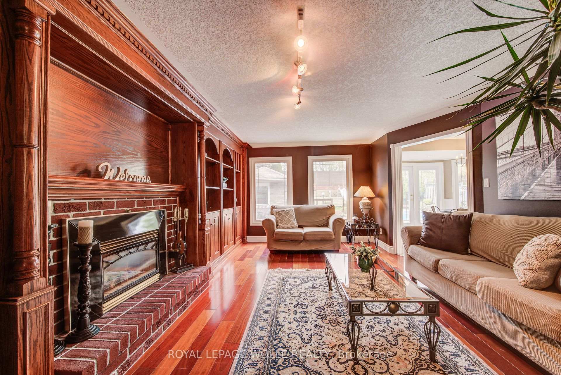 Photo 11 of 48 Lennox Crescent, Kitchener, Victoria Hills — HOMEH