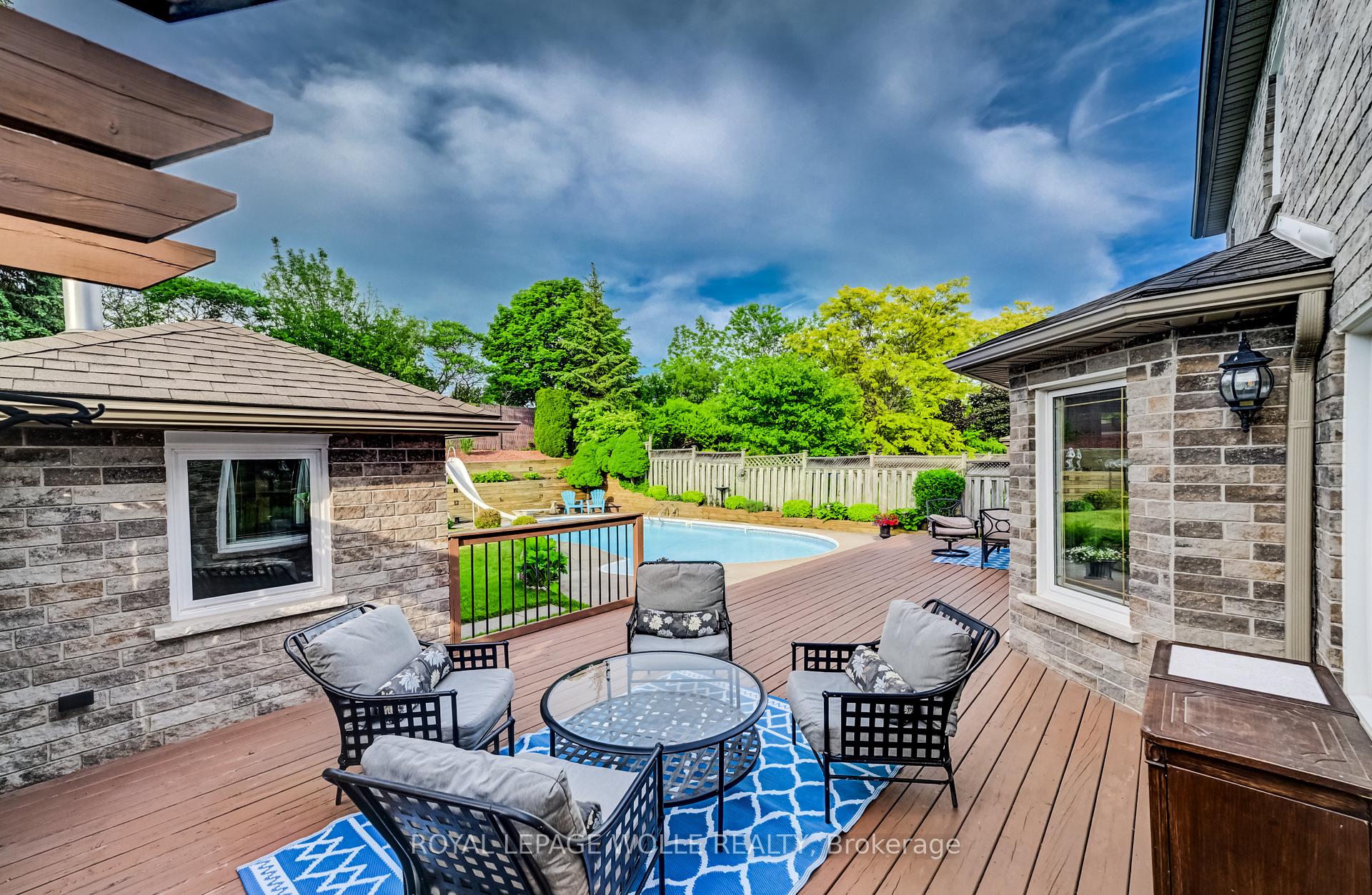 Photo 41 of 48 Lennox Crescent, Kitchener, Victoria Hills — HOMEH