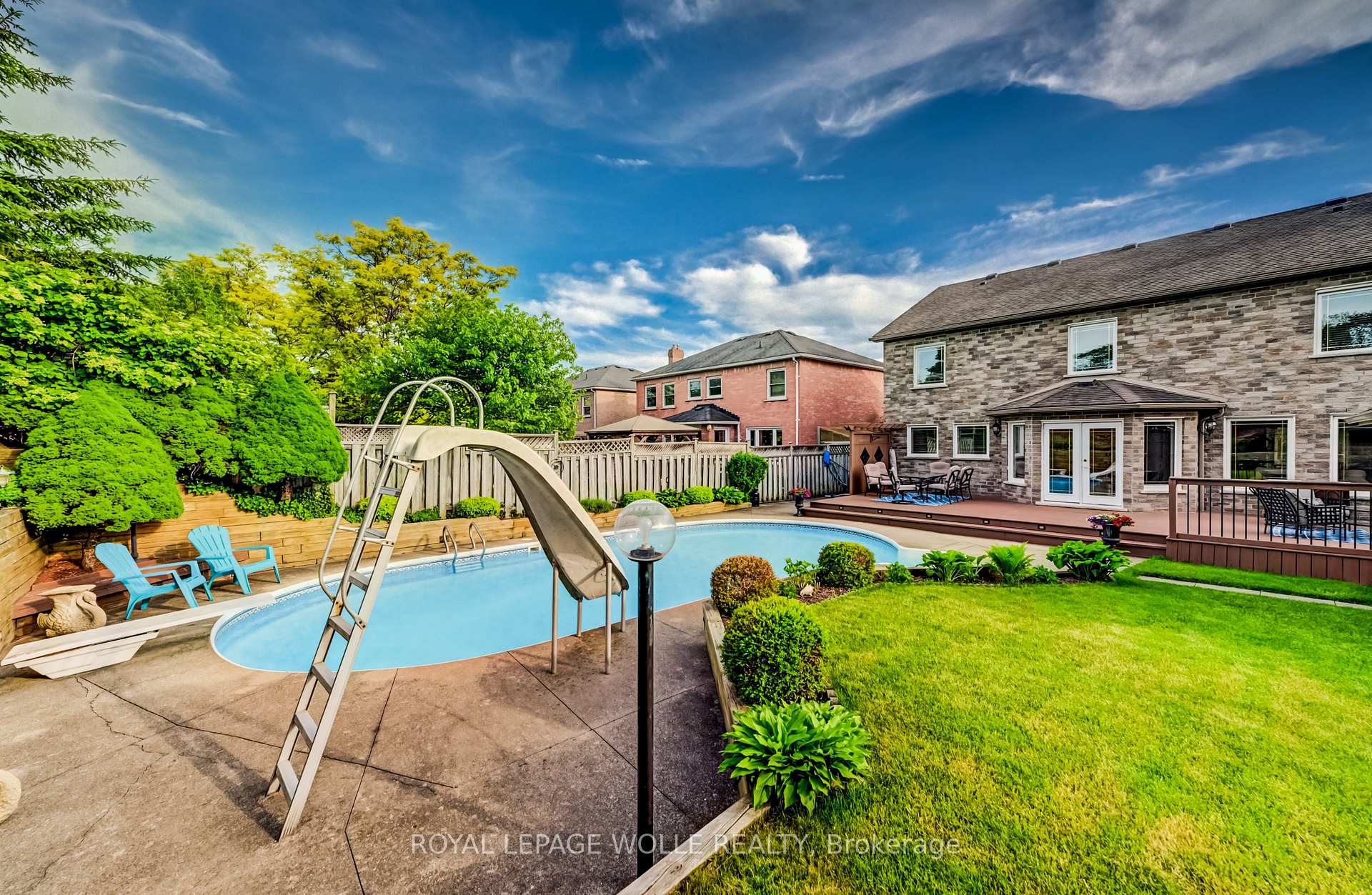 Photo 45 of 48 Lennox Crescent, Kitchener, Victoria Hills — HOMEH