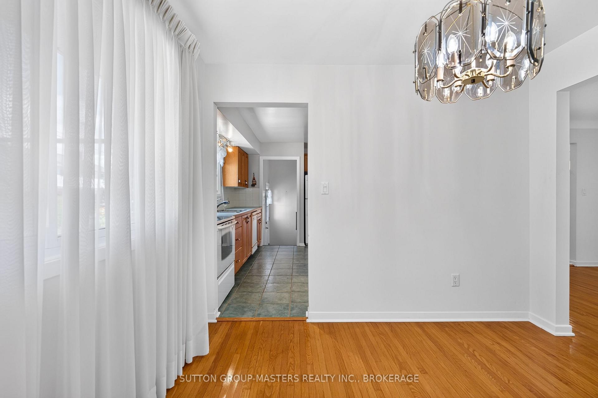 Photo 6 of 810 Haverhill Drive, Kingston, City SouthWest — HOMEH