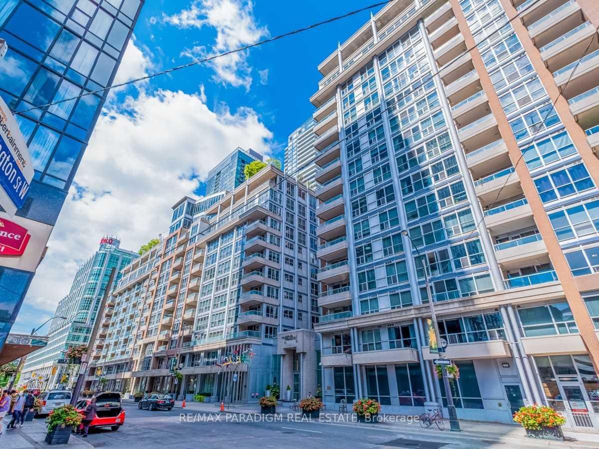 Front of Unit 228, 250 Wellington Street W