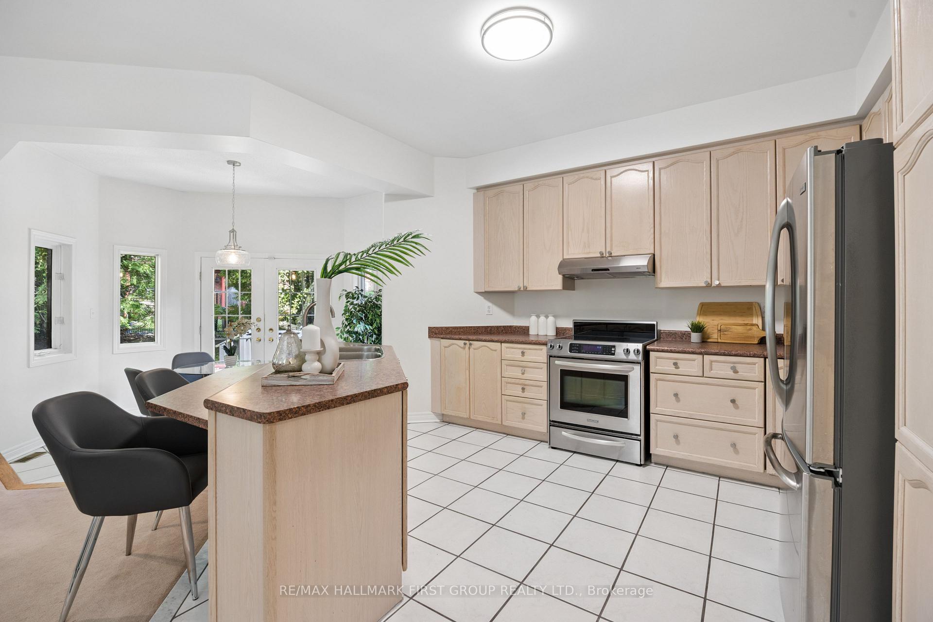 Photo 8 of 2352 Canterbury Crescent, Pickering, Brock Ridge — HOMEH