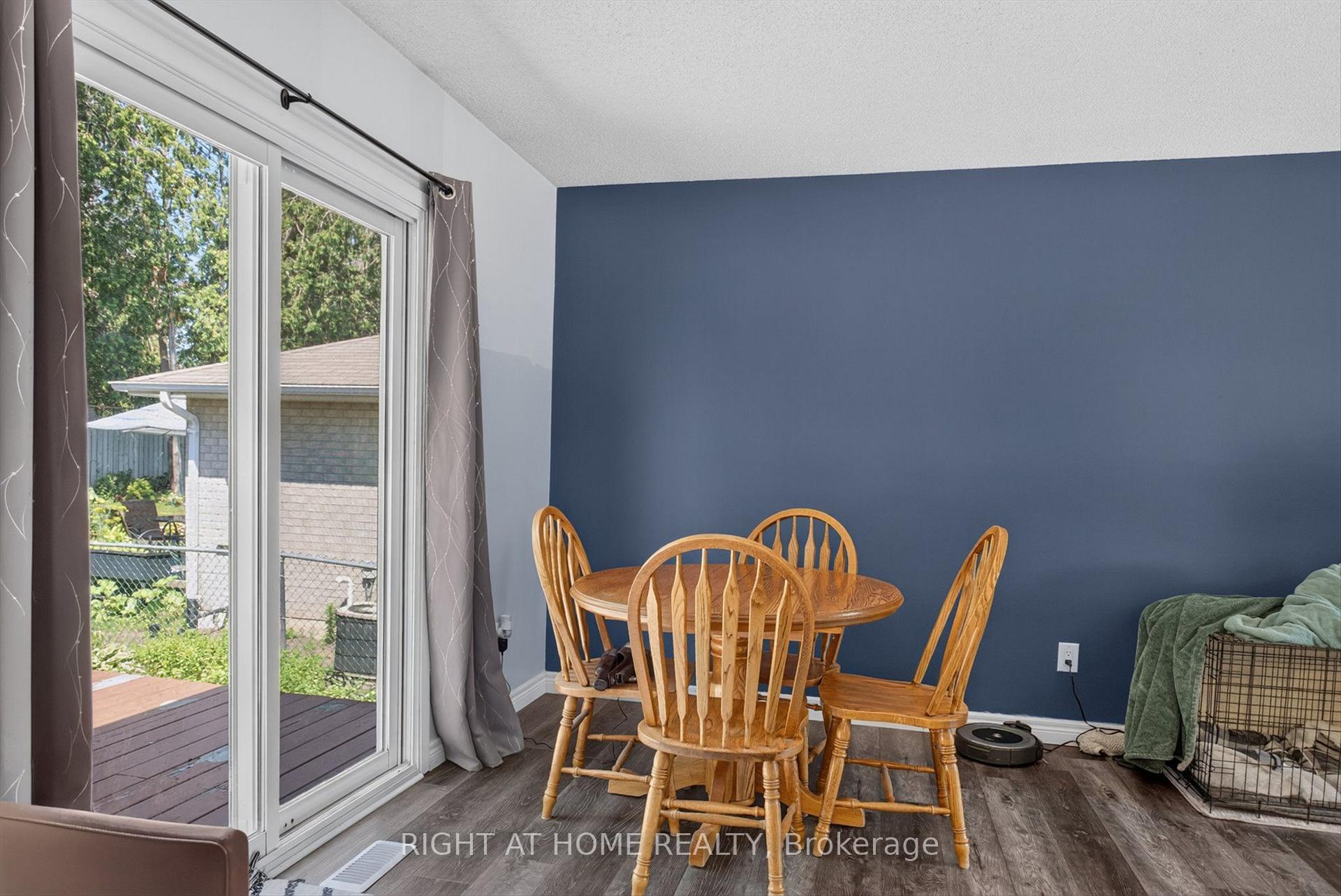 Photo 7 of 1077 Danita Boulevard, Peterborough, Monaghan Ward 2 — HOMEH