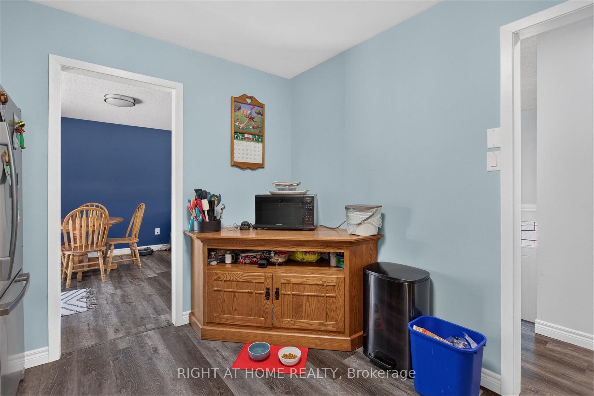 Photo 11 of 1077 Danita Boulevard, Peterborough, Monaghan Ward 2 — HOMEH