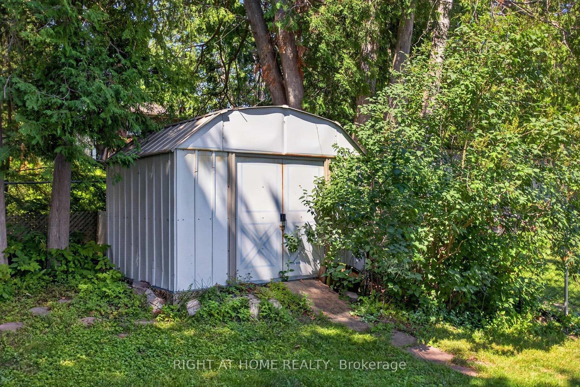 Photo 29 of 1077 Danita Boulevard, Peterborough, Monaghan Ward 2 — HOMEH