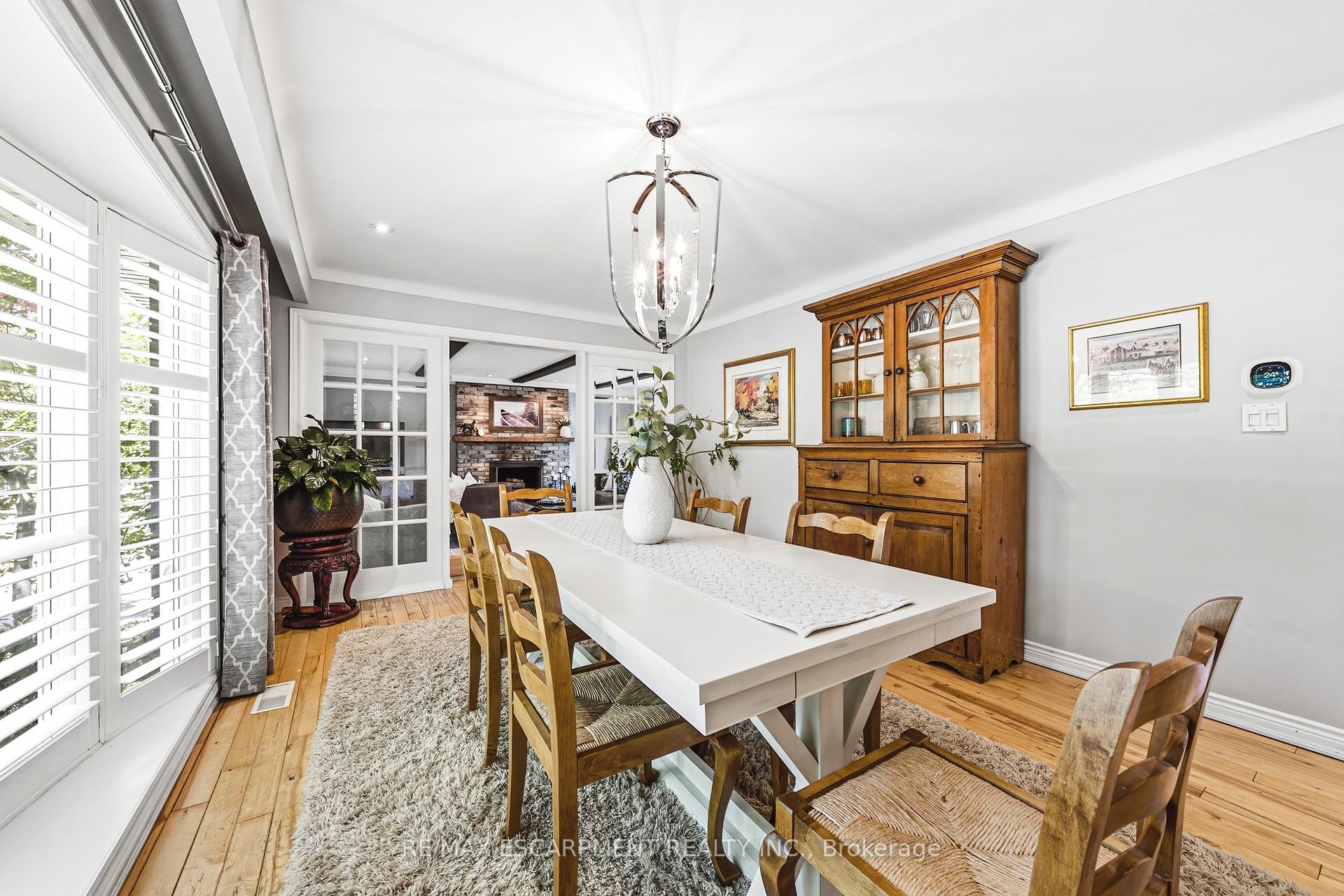 Photo 6 of 3384 Manfred Drive, Burlington, Roseland — HOMEH