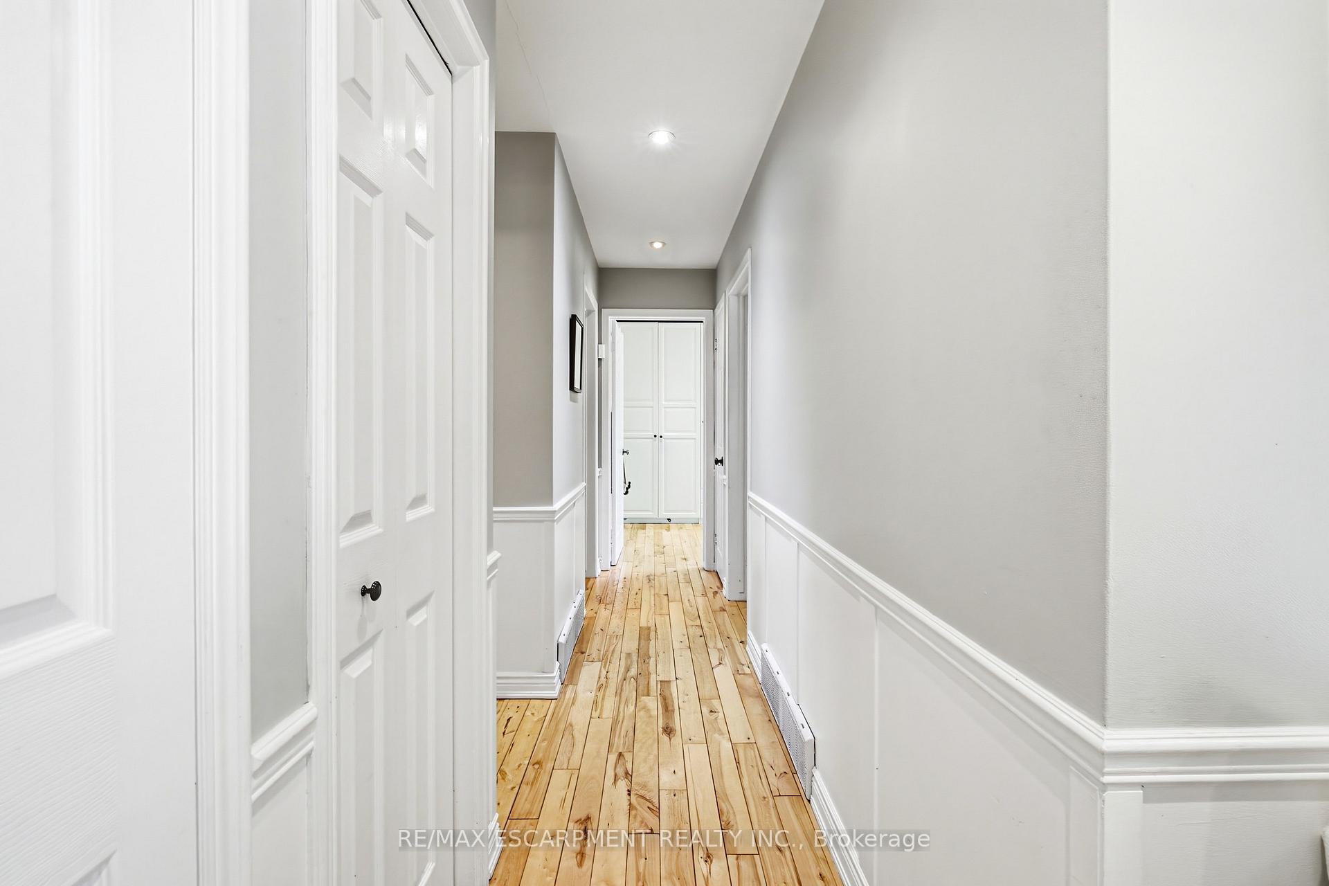 Photo 17 of 3384 Manfred Drive, Burlington, Roseland — HOMEH