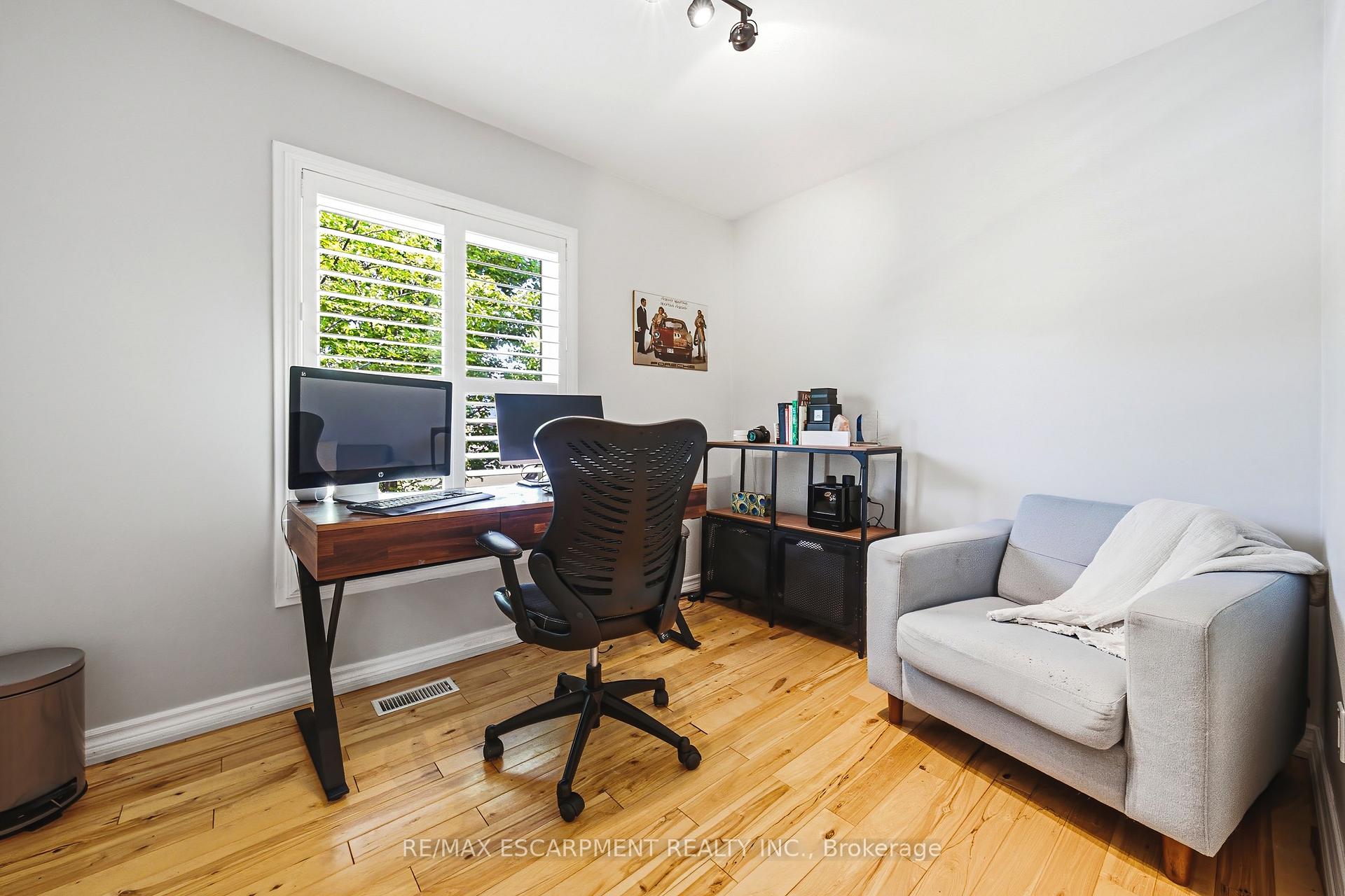 Photo 21 of 3384 Manfred Drive, Burlington, Roseland — HOMEH