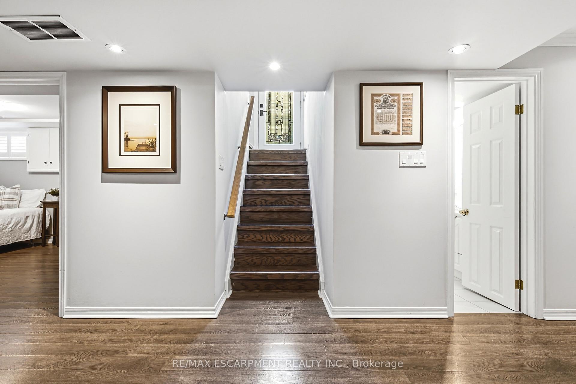 Photo 25 of 3384 Manfred Drive, Burlington, Roseland — HOMEH