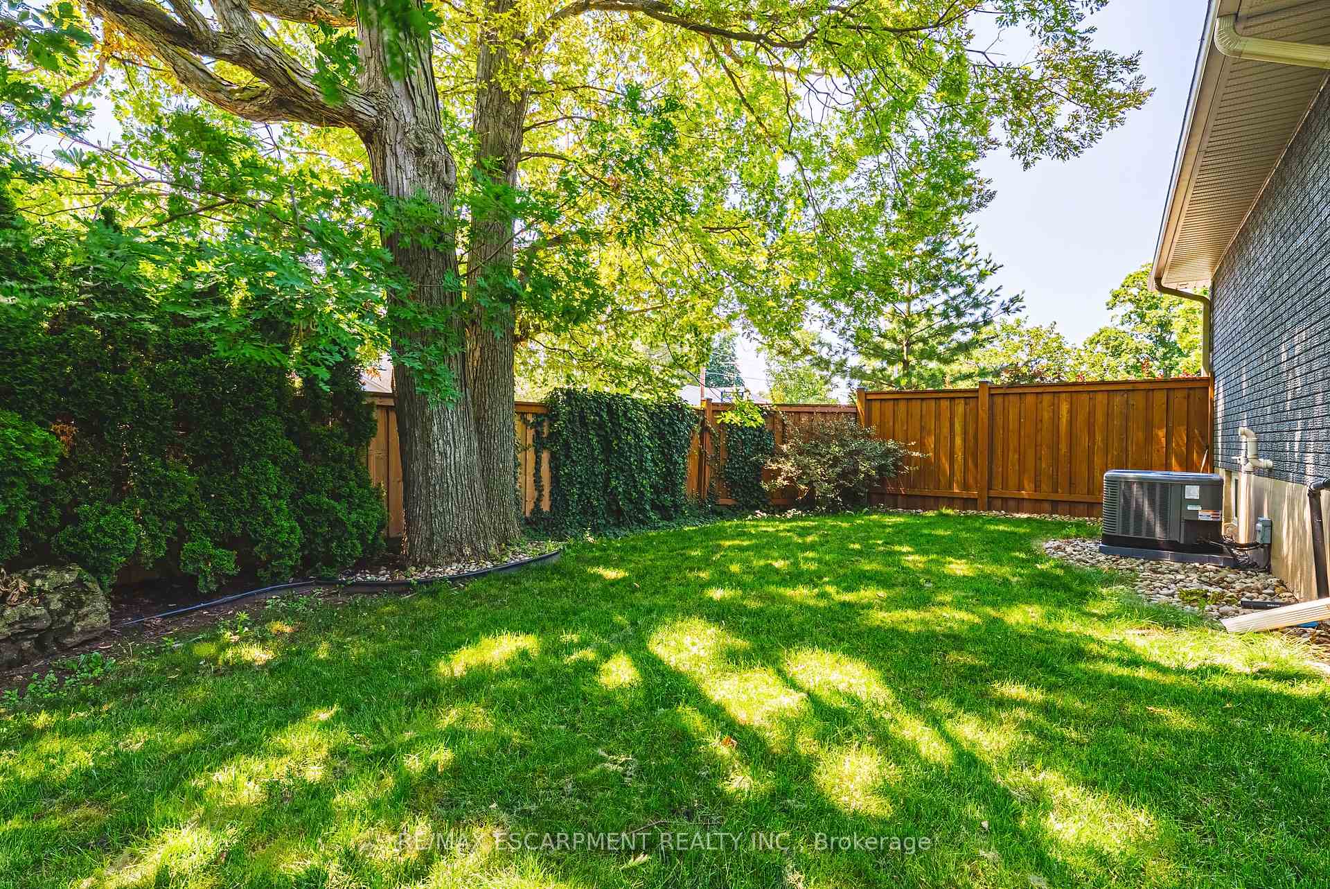 Photo 43 of 3384 Manfred Drive, Burlington, Roseland — HOMEH
