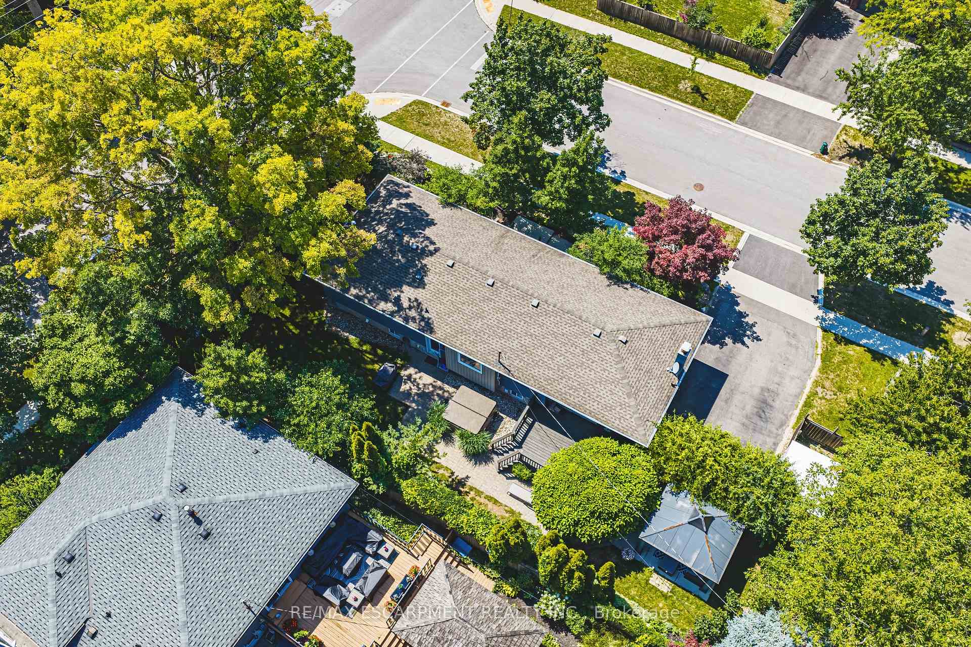 Photo 44 of 3384 Manfred Drive, Burlington, Roseland — HOMEH