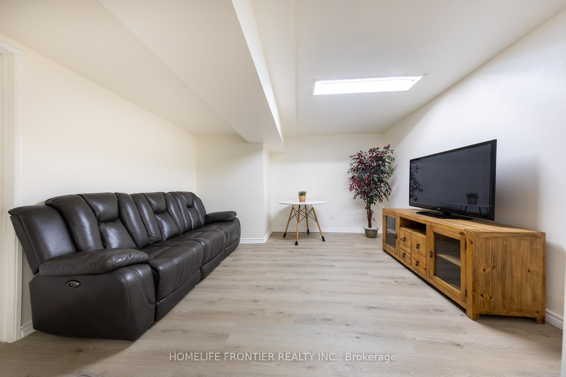 Photo 8 of Unit Bsmt, 258 Conley Street, Vaughan, Lakeview Estates — HOMEH