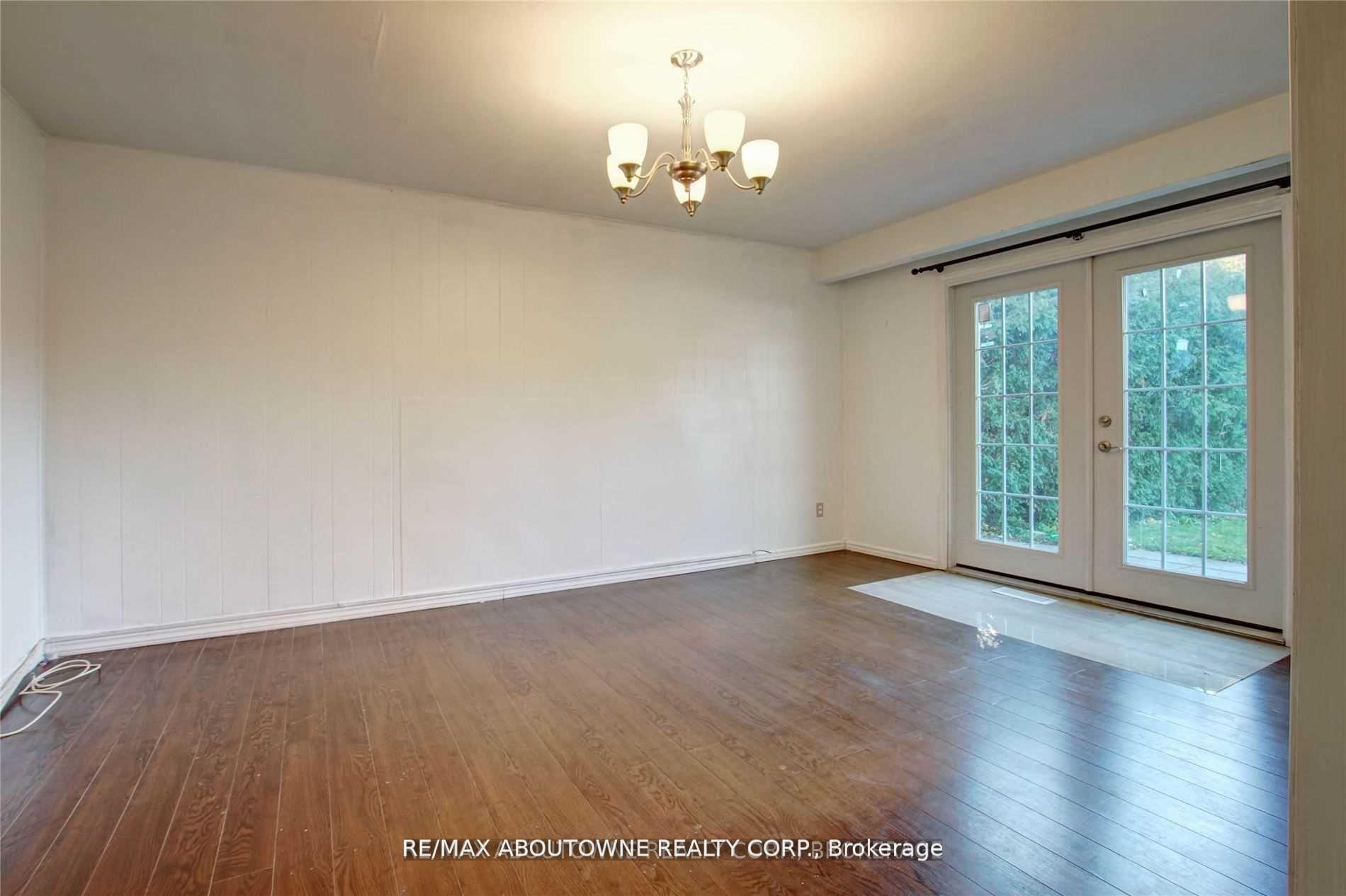 Photo 5 of Unit Lower, 14 Angus Drive, North York, Don Valley Village — HOMEH