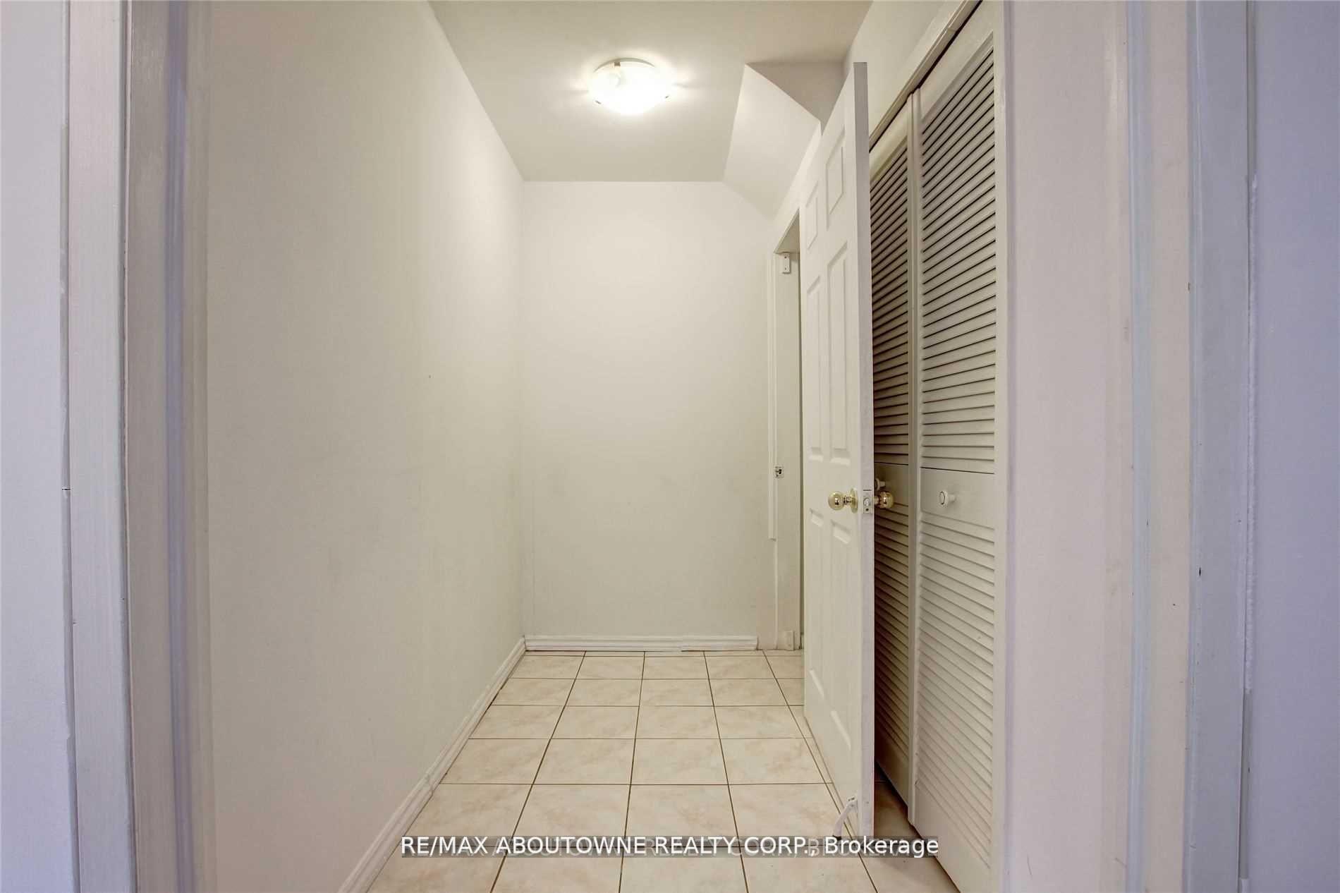 Photo 9 of Unit Lower, 14 Angus Drive, North York, Don Valley Village — HOMEH