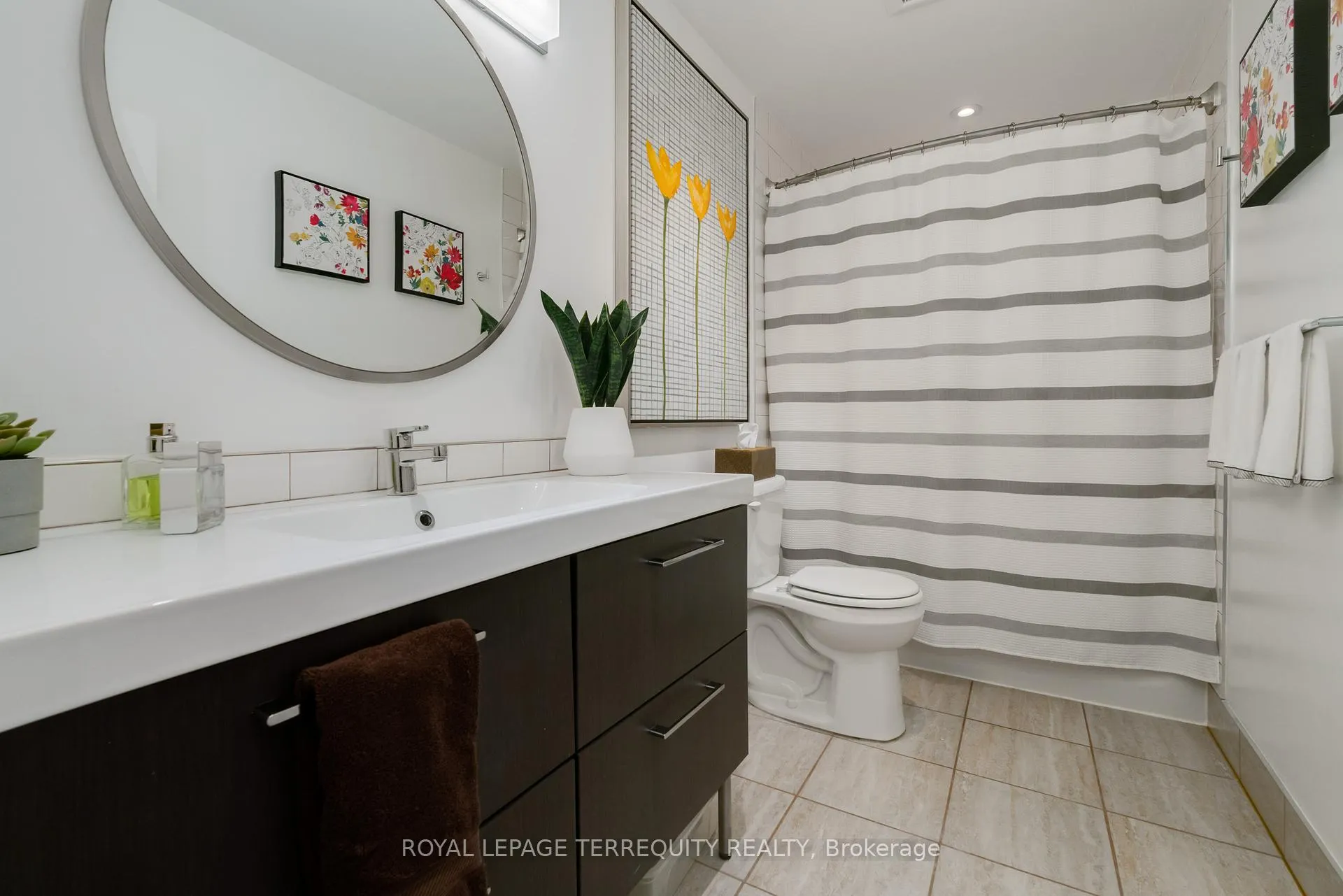 Photo 9 of Unit 201, 894 Queen Street E, Toronto, South Riverdale — HOMEH