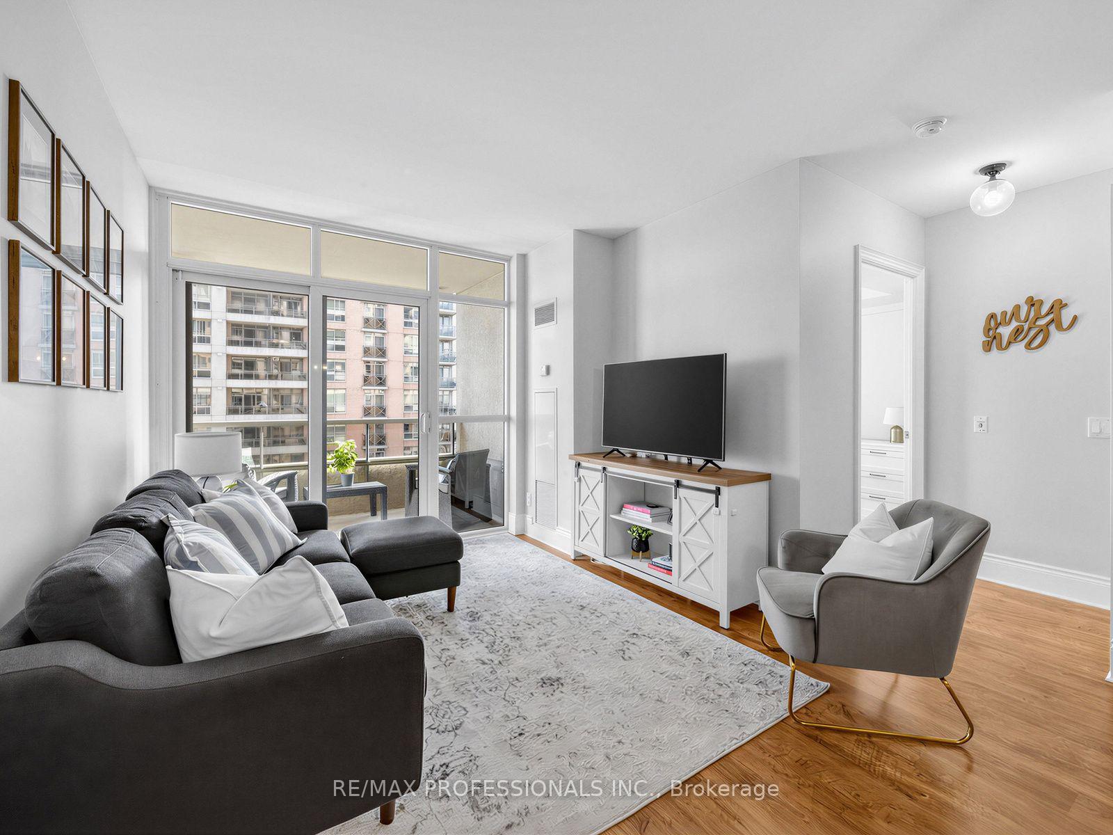 Photo 1 of Unit 1123, 5233 Dundas Street W, Etobicoke, Islington-City Centre West — HOMEH