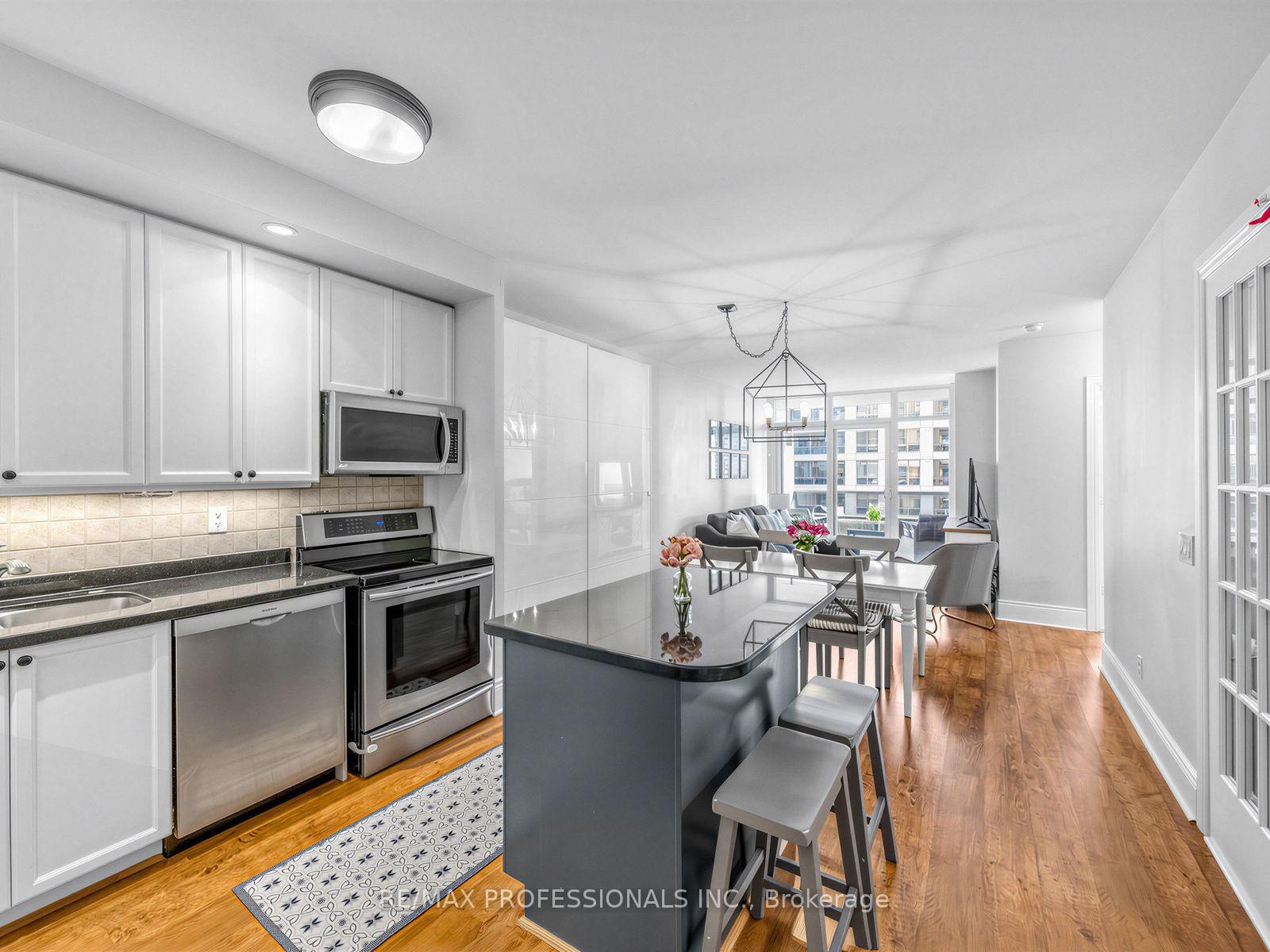 Photo 5 of Unit 1123, 5233 Dundas Street W, Etobicoke, Islington-City Centre West — HOMEH