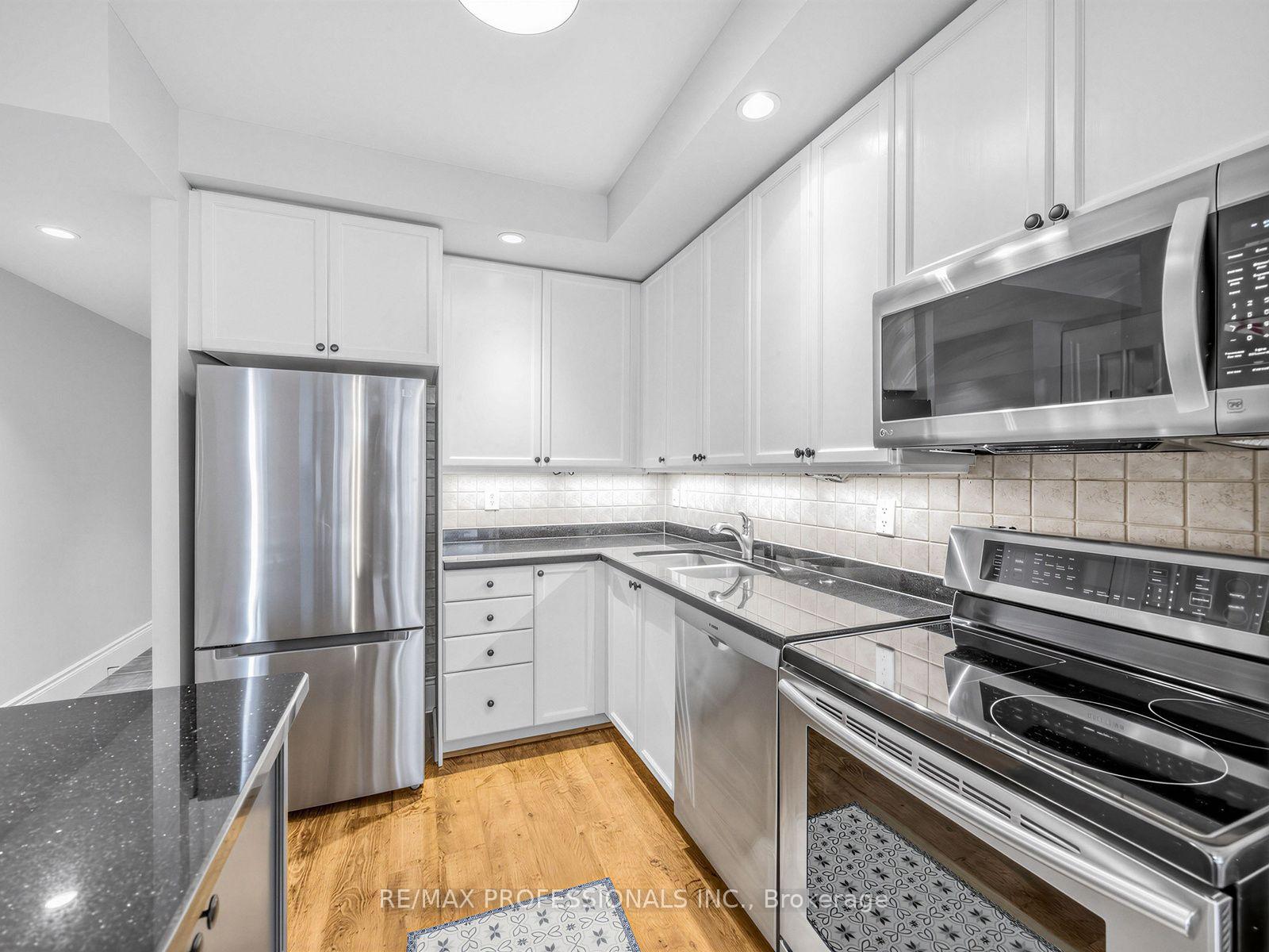 Photo 6 of Unit 1123, 5233 Dundas Street W, Etobicoke, Islington-City Centre West — HOMEH