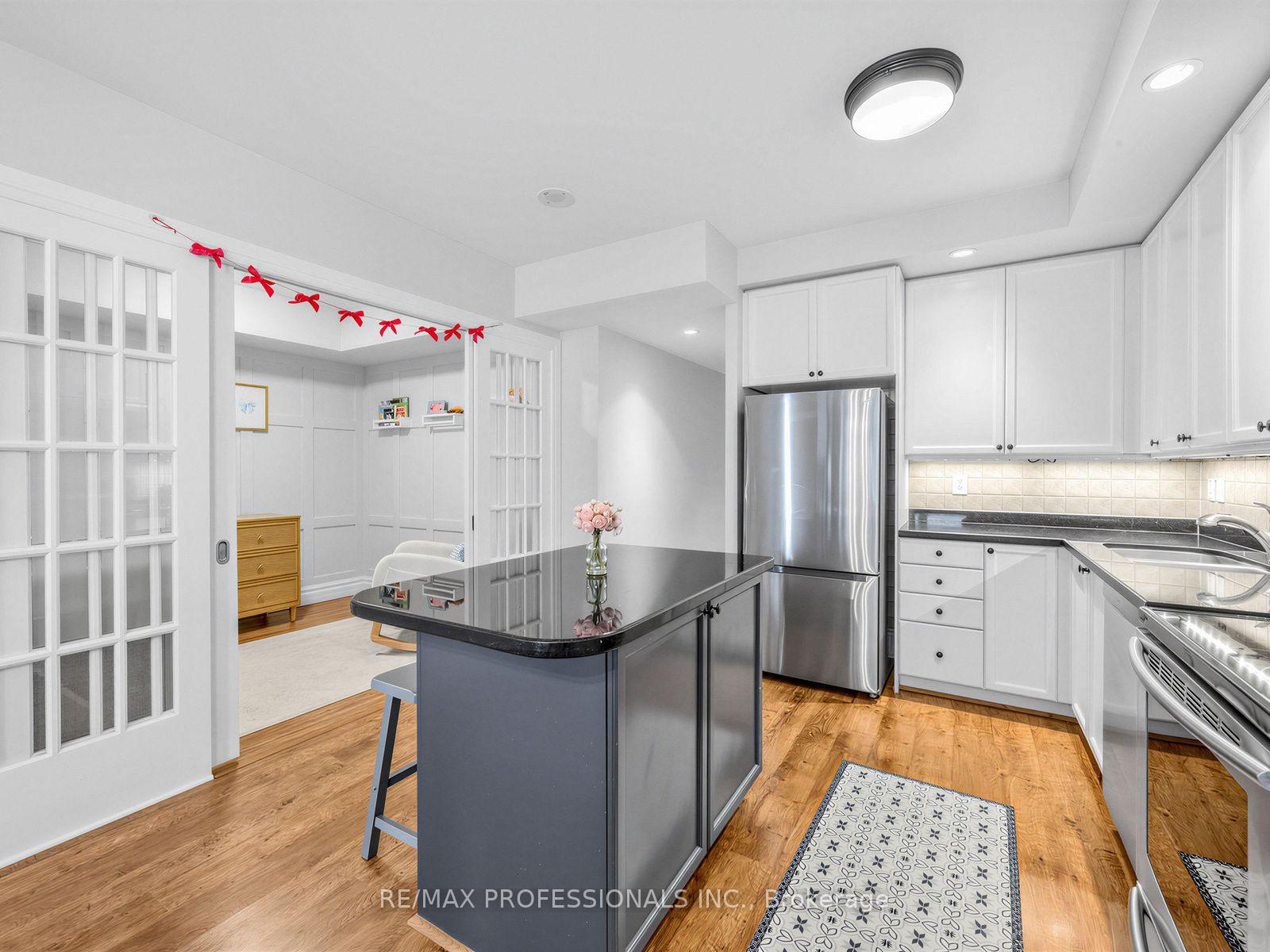 Photo 7 of Unit 1123, 5233 Dundas Street W, Etobicoke, Islington-City Centre West — HOMEH