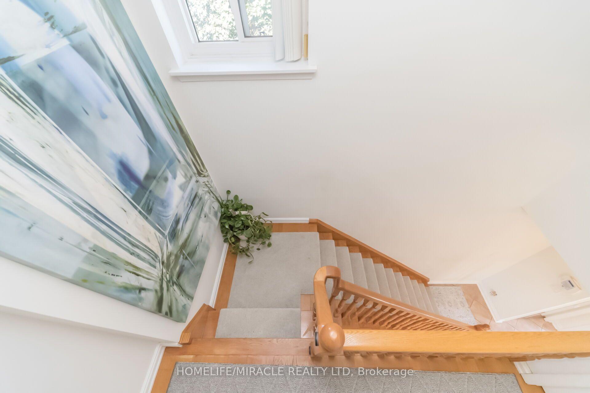Photo 18 of 64 Aurora Place, Brampton, Heart Lake West — HOMEH