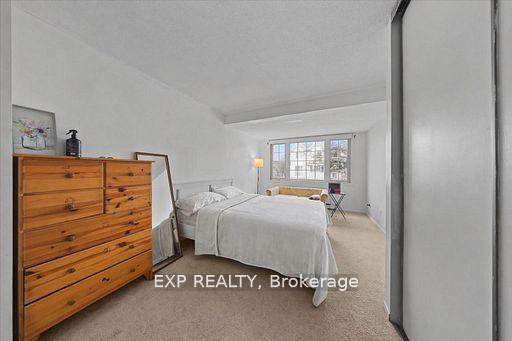 Photo 11 of 140 Castlegreen Private, Ottawa, Hunt Club Park/Greenboro — HOMEH
