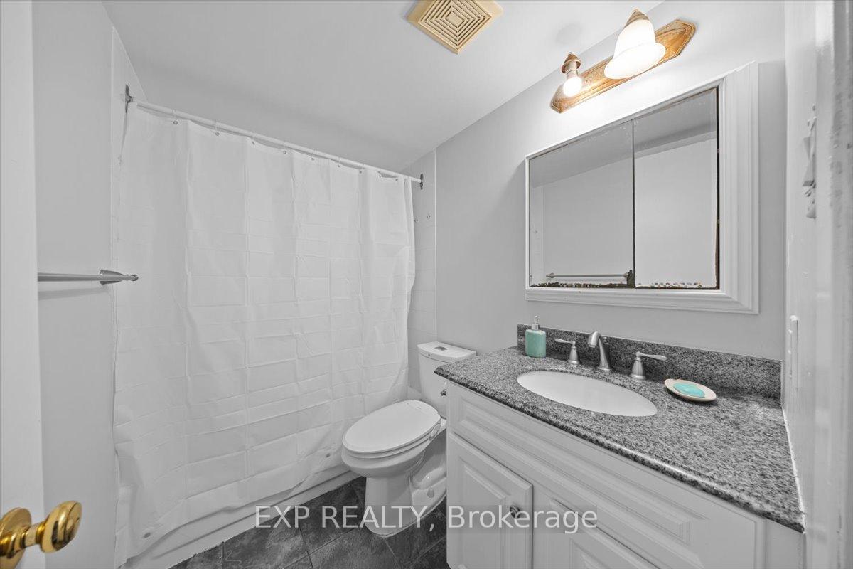 Photo 15 of 140 Castlegreen Private, Ottawa, Hunt Club Park/Greenboro — HOMEH