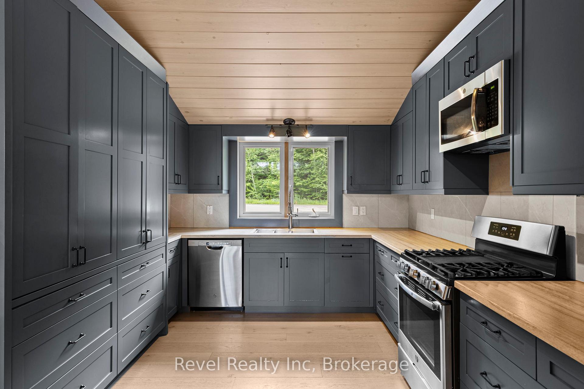 Photo 15 of 30 Sparrow Road, Seguin — HOMEH