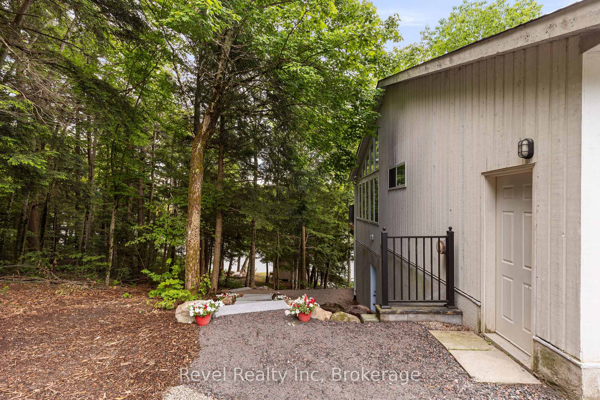 Photo 32 of 30 Sparrow Road, Seguin — HOMEH