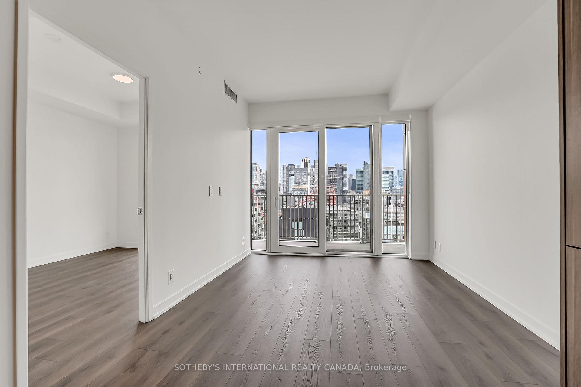 Photo 8 of Unit 1107, 88 Bathurst Street, Toronto, Niagara — HOMEH