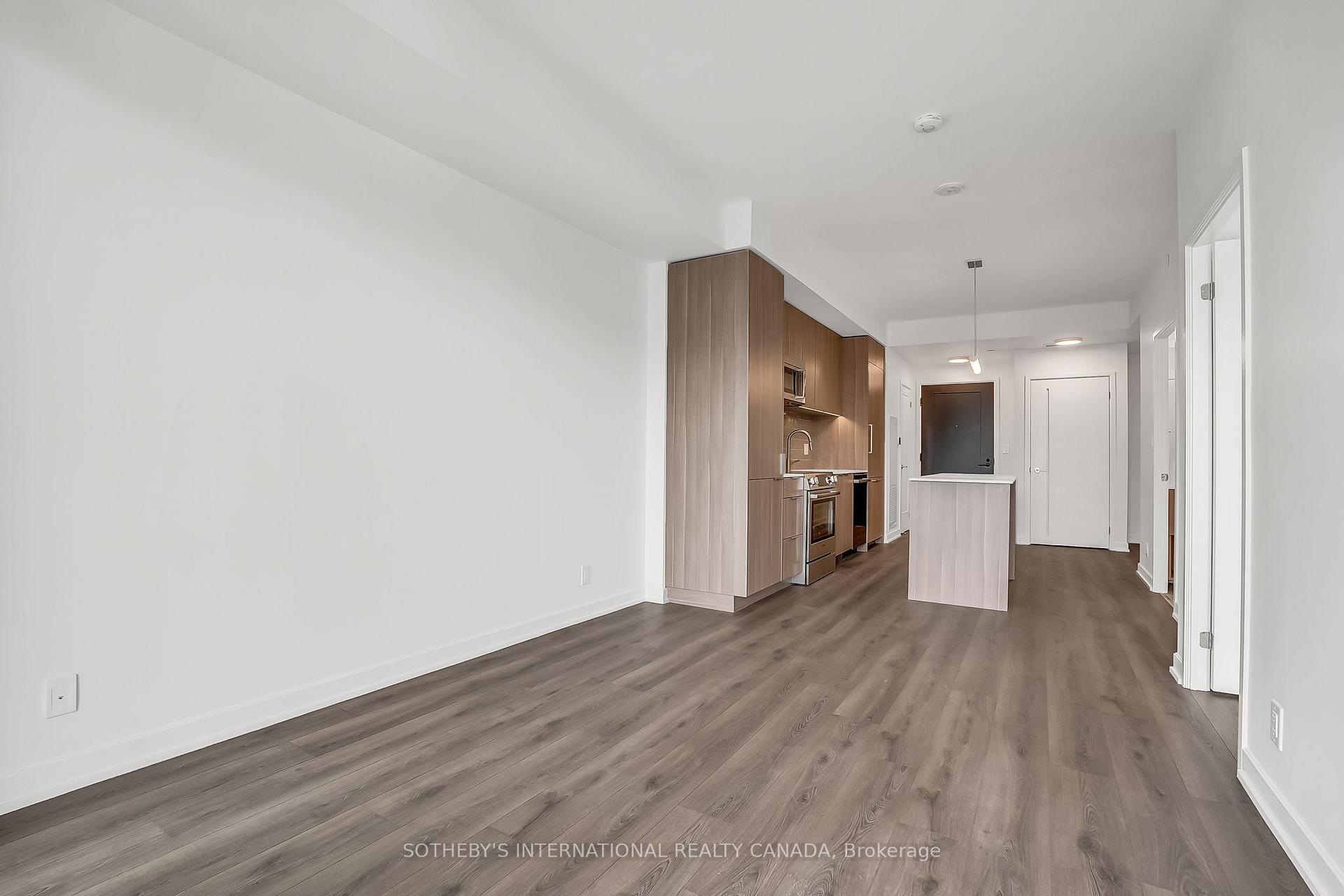 Photo 11 of Unit 1107, 88 Bathurst Street, Toronto, Niagara — HOMEH