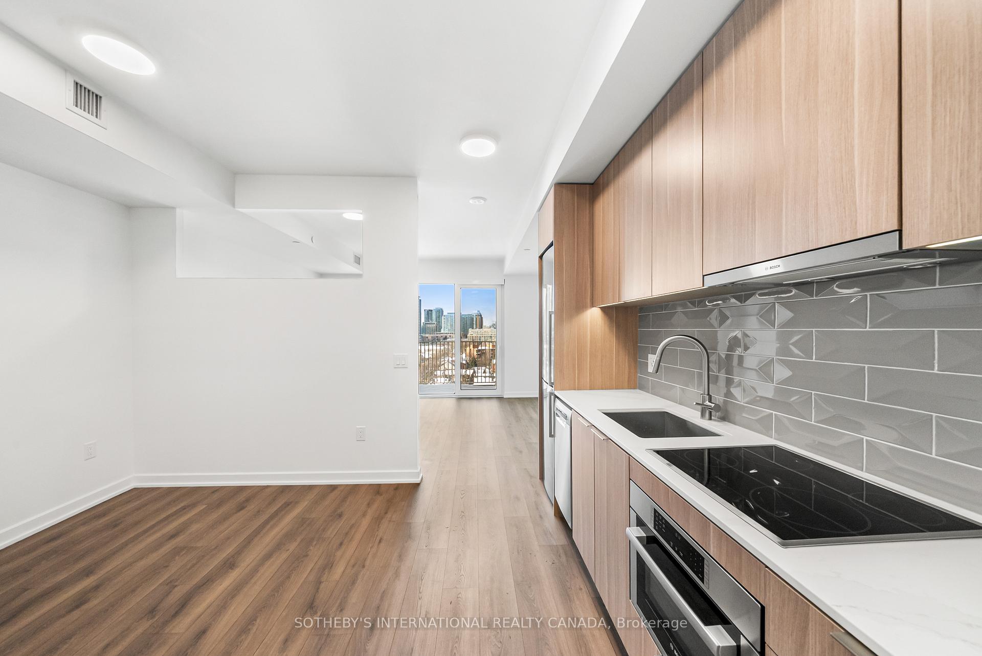 Photo 1 of Unit 1113, 88 Bathurst Street, Toronto, Niagara — HOMEH