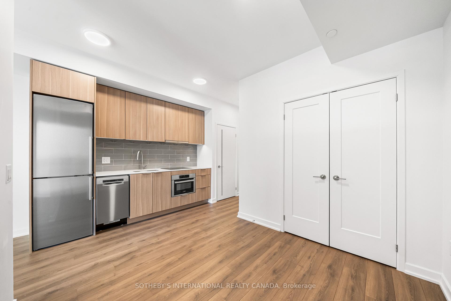 Photo 11 of Unit 1113, 88 Bathurst Street, Toronto, Niagara — HOMEH