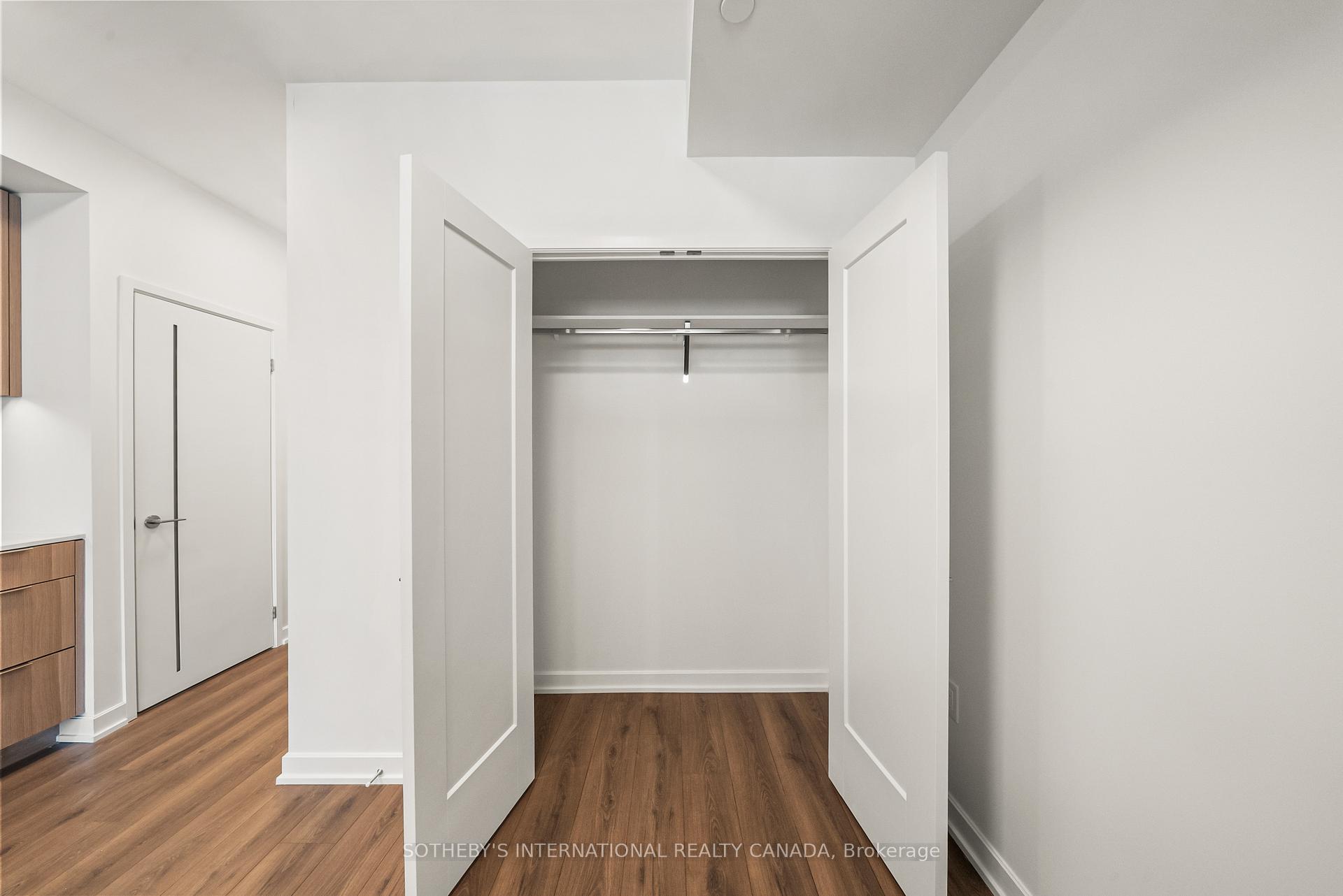 Photo 14 of Unit 1113, 88 Bathurst Street, Toronto, Niagara — HOMEH
