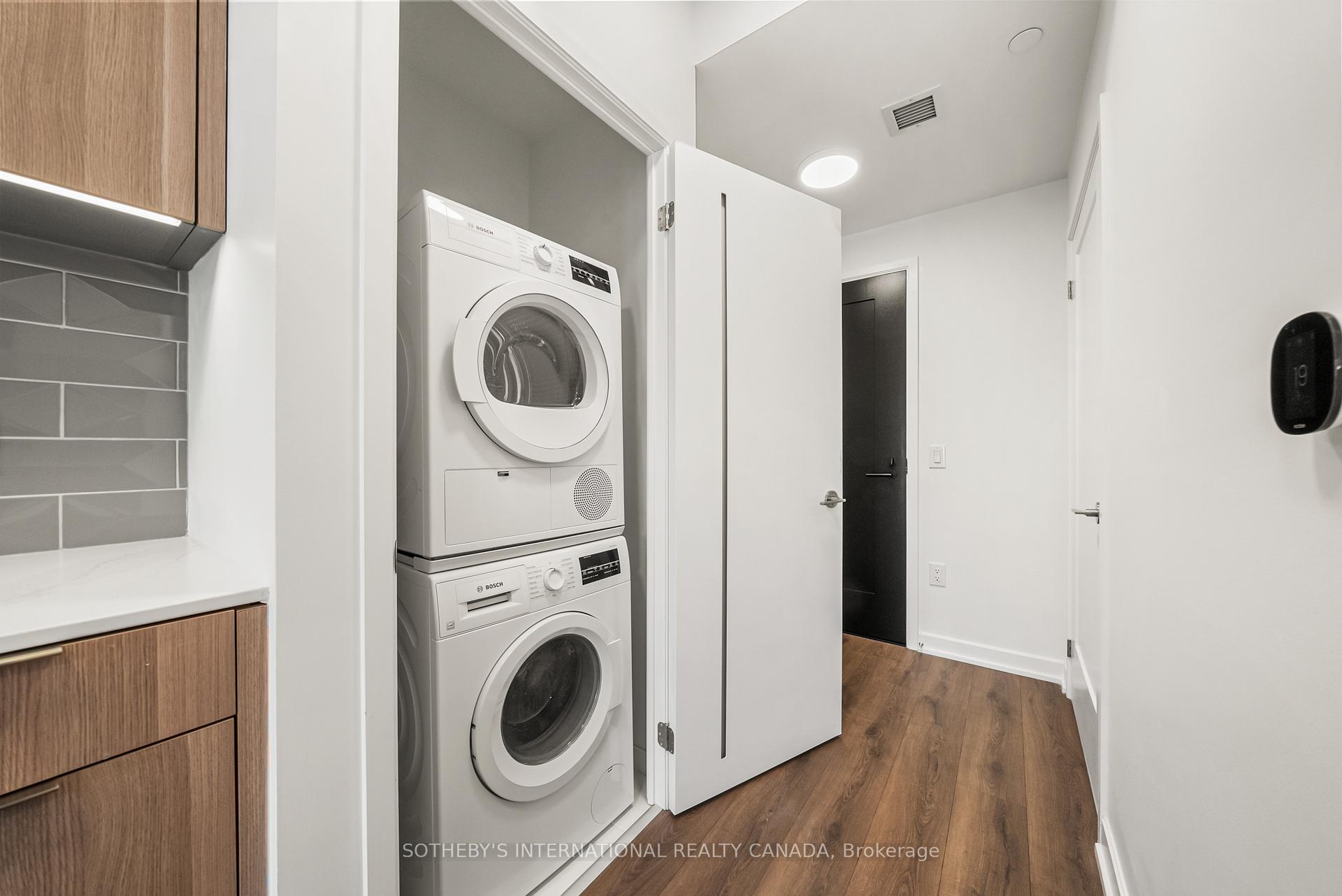 Photo 15 of Unit 1113, 88 Bathurst Street, Toronto, Niagara — HOMEH