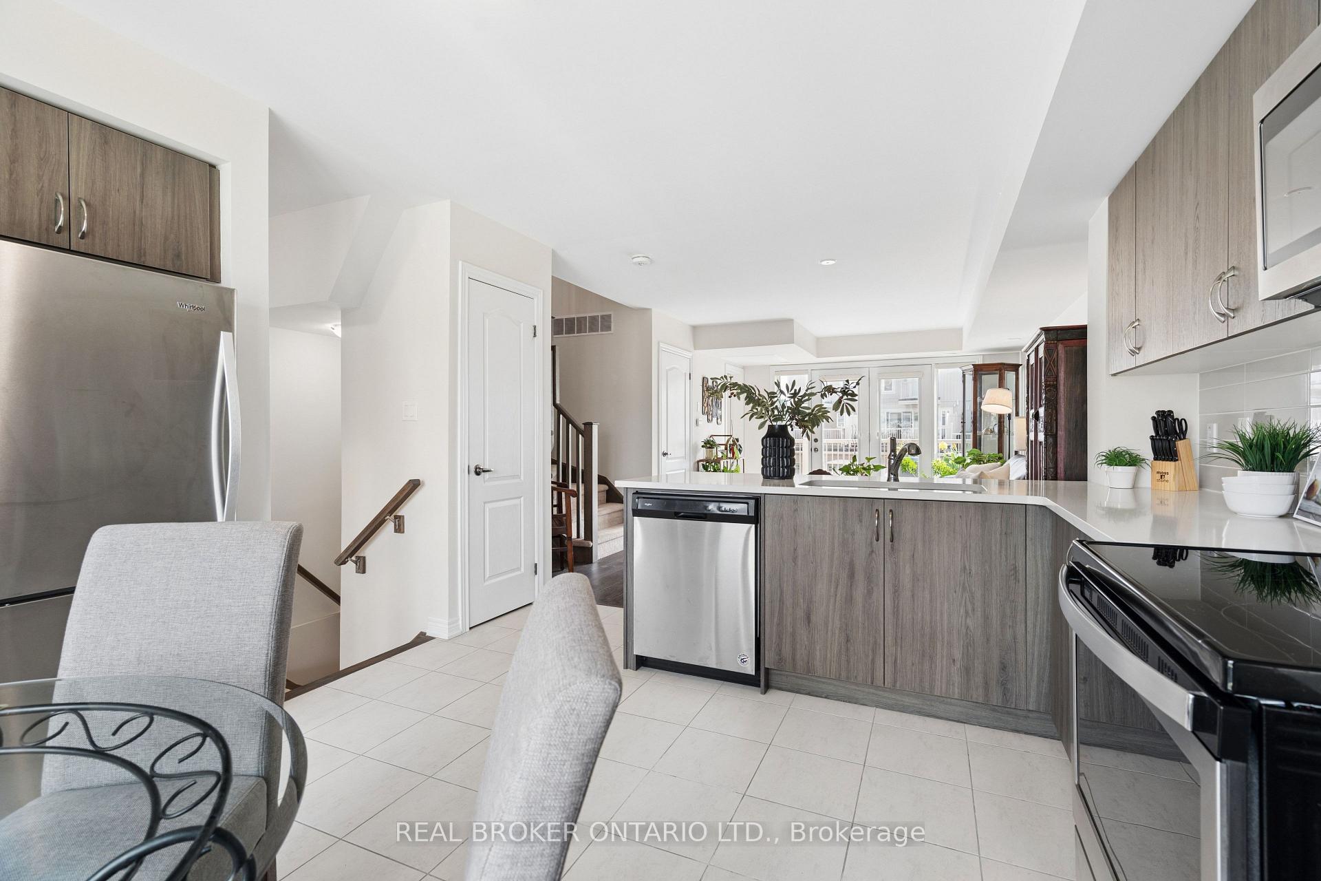 Photo 10 of Unit 31, 210 Law Drive, Guelph, Grange Road — HOMEH