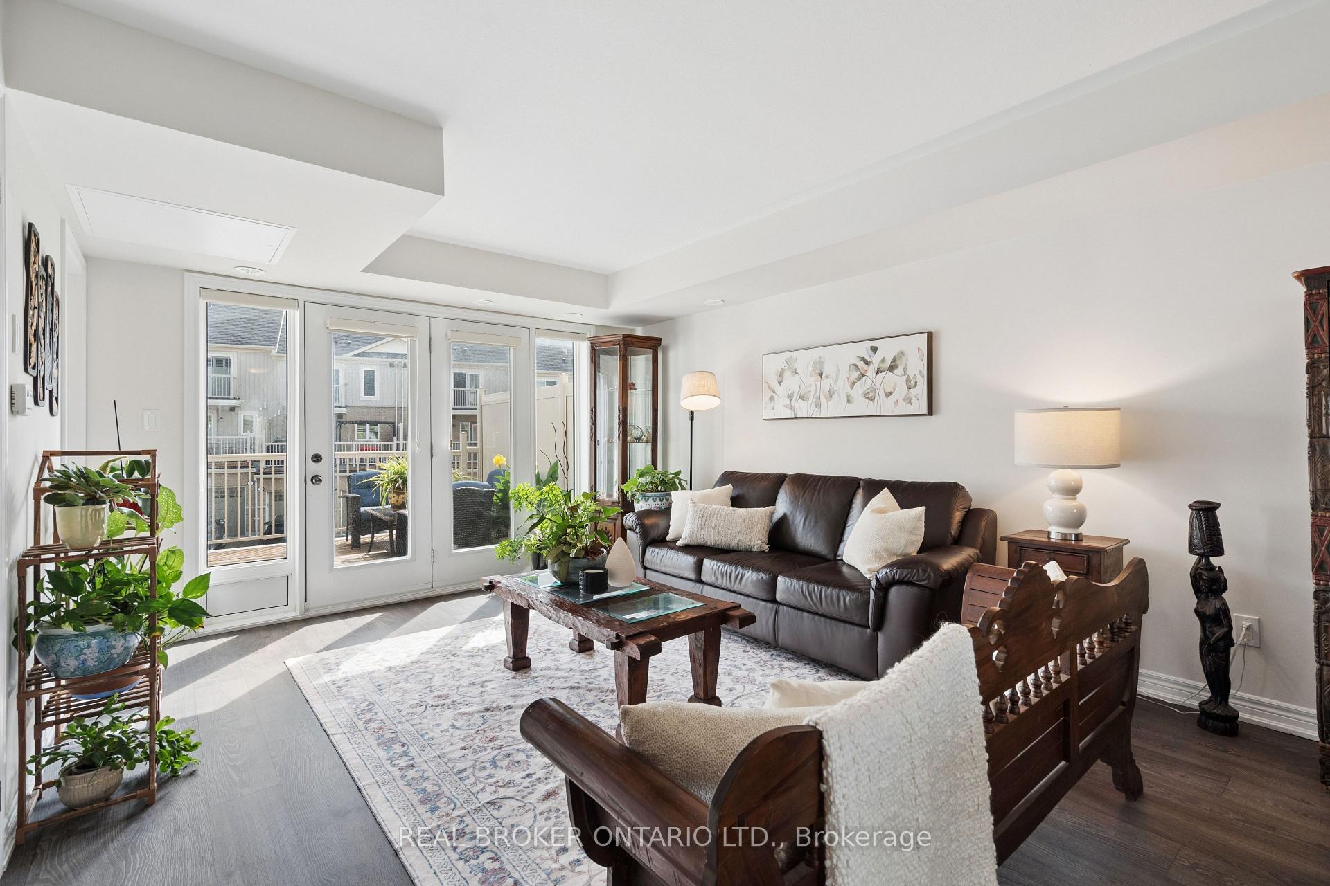 Photo 12 of Unit 31, 210 Law Drive, Guelph, Grange Road — HOMEH