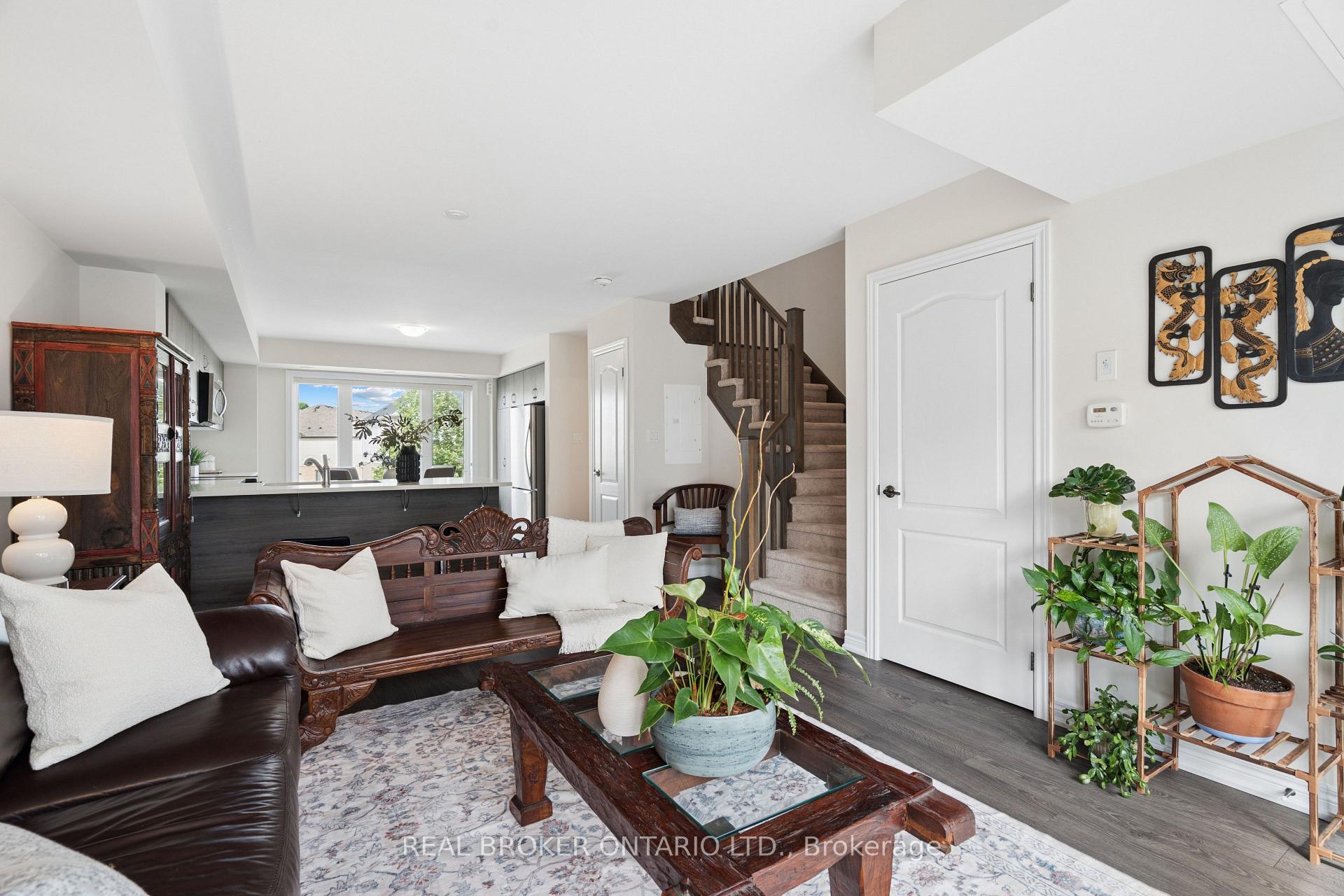 Photo 13 of Unit 31, 210 Law Drive, Guelph, Grange Road — HOMEH